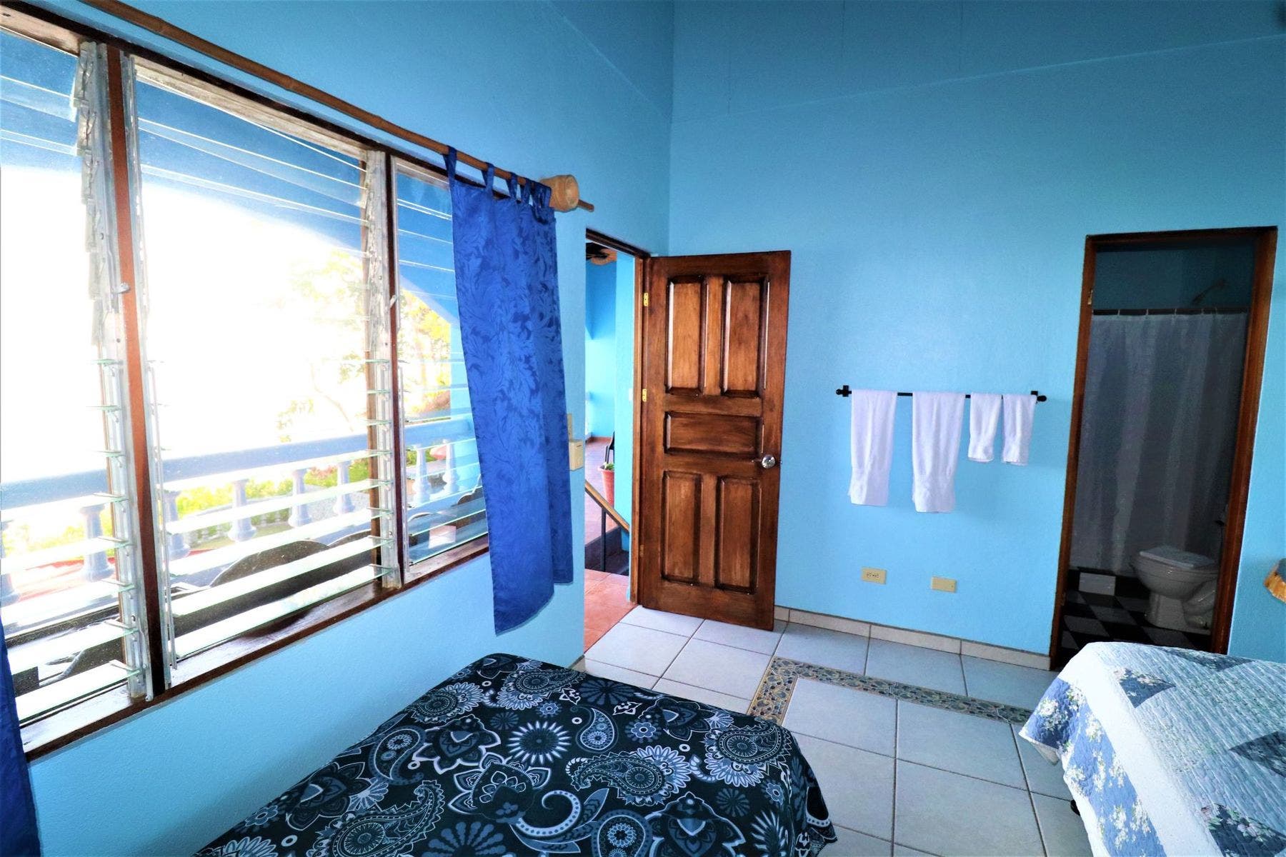 Eco Lodge with Outstanding Ocean Sunset and Mountain Views — photo 10 of 19