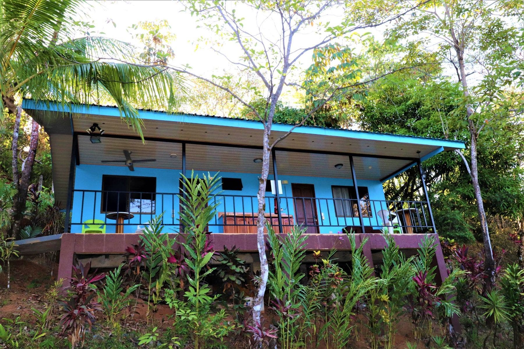 Eco Lodge with Outstanding Ocean Sunset and Mountain Views — photo 18 of 19
