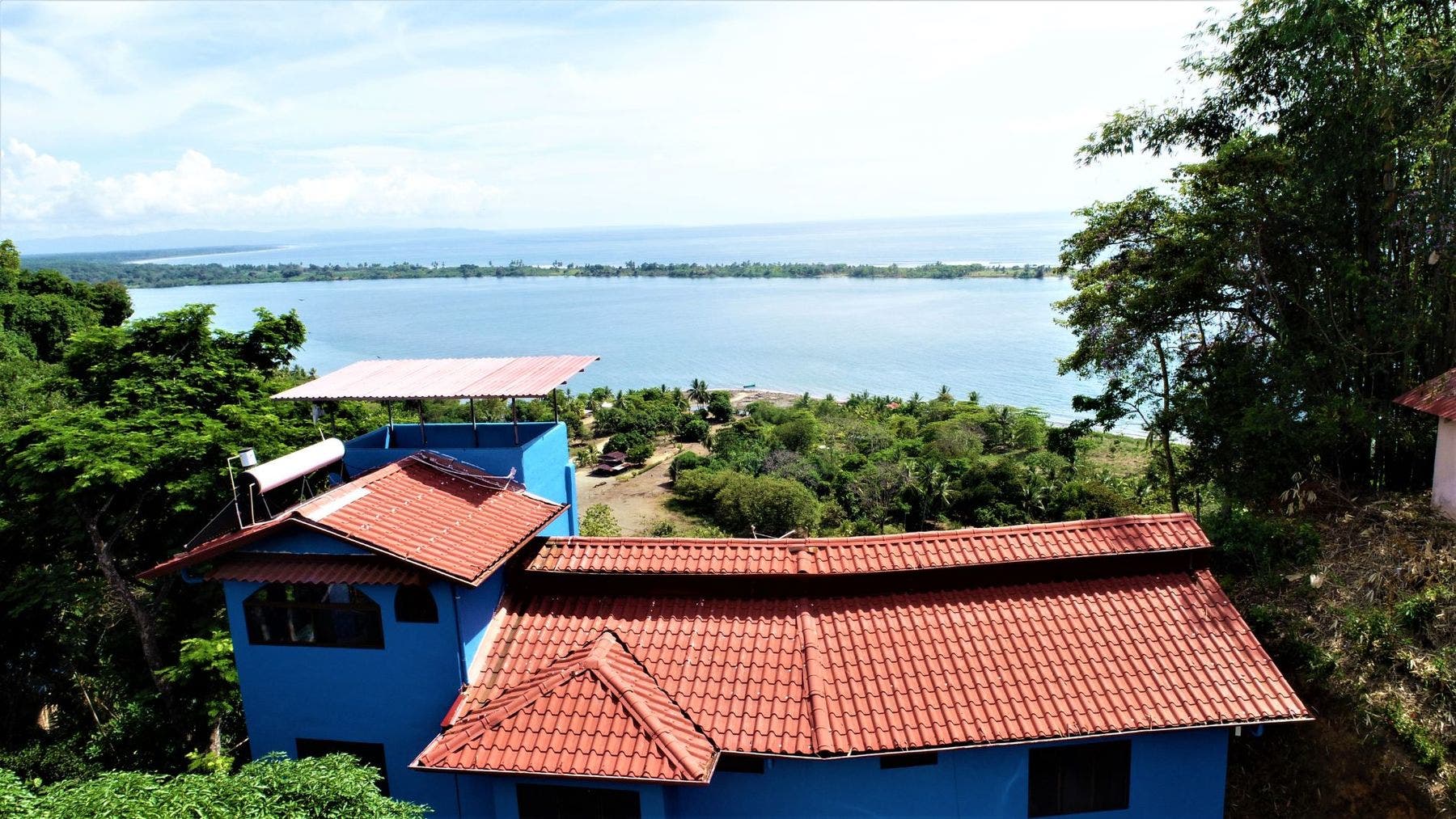 Eco Lodge with Outstanding Ocean Sunset and Mountain Views — photo 19 of 19