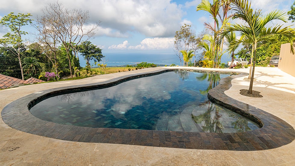 Multiple Homes with Ocean Views and Additional Building Site — photo 3 of 19
