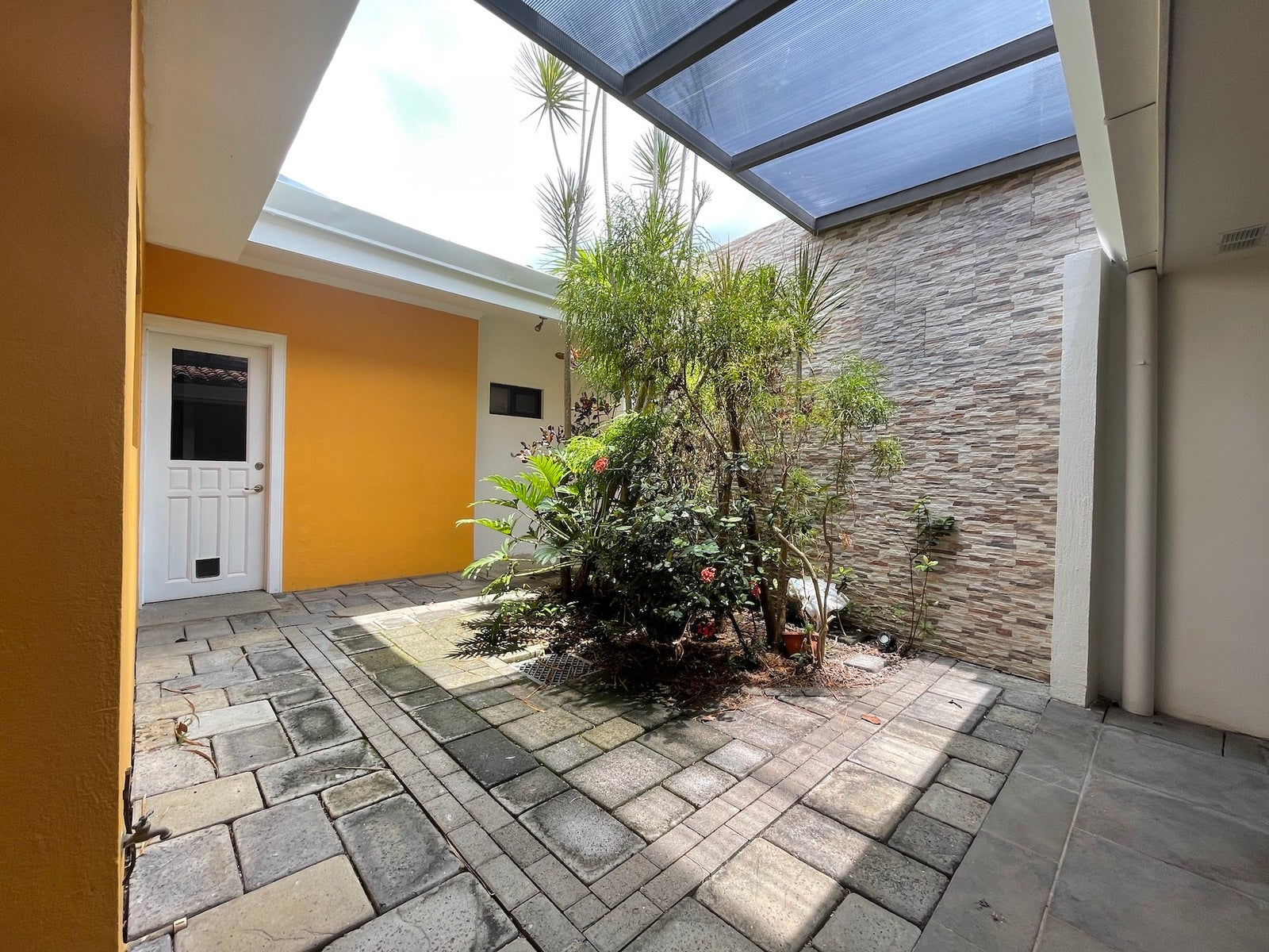 Los Alicantos Tranquility Home — photo 7 of 19