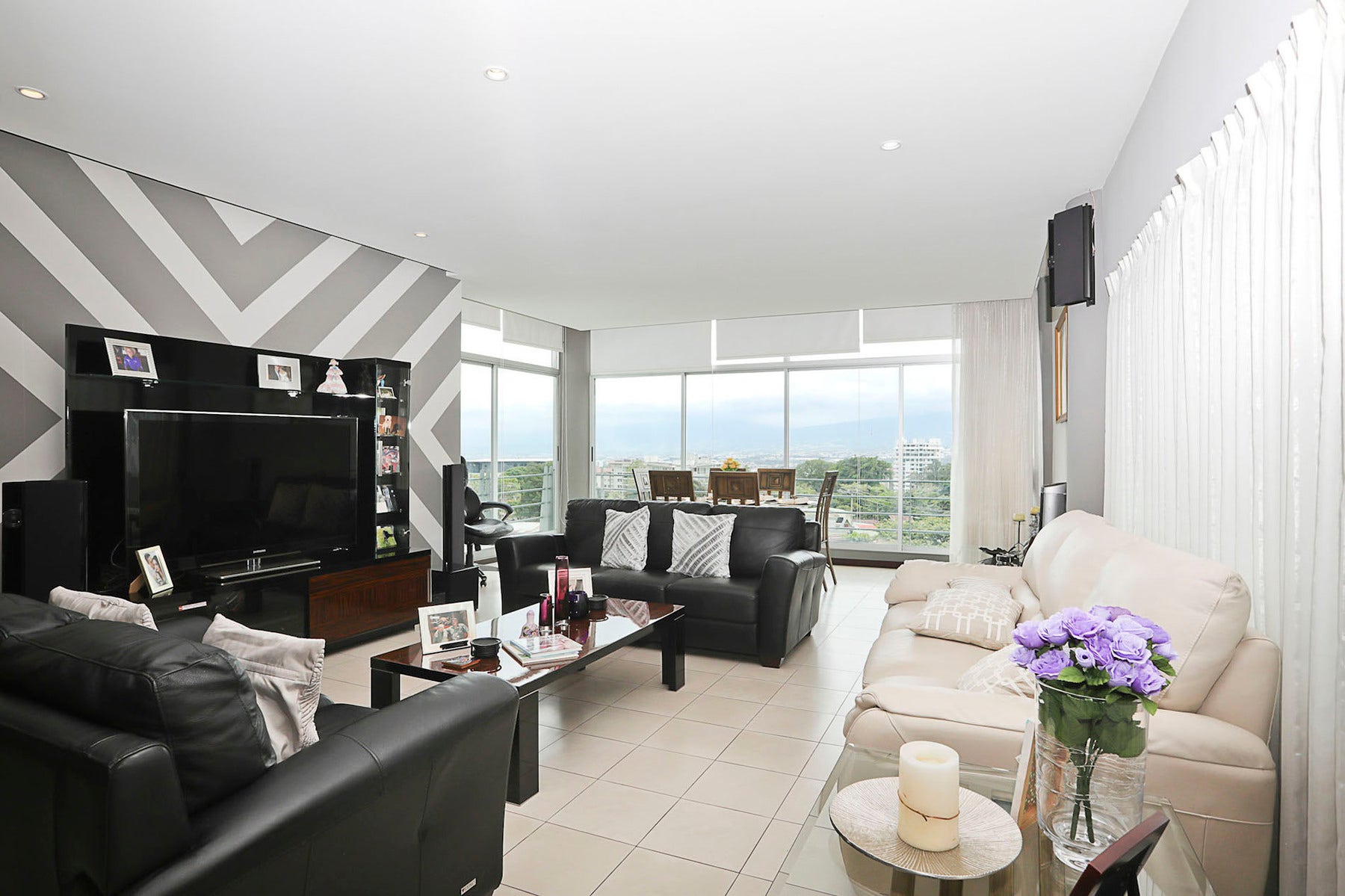 Bohemia Country Modern Condo with Panoramic Views — photo 11 of 17