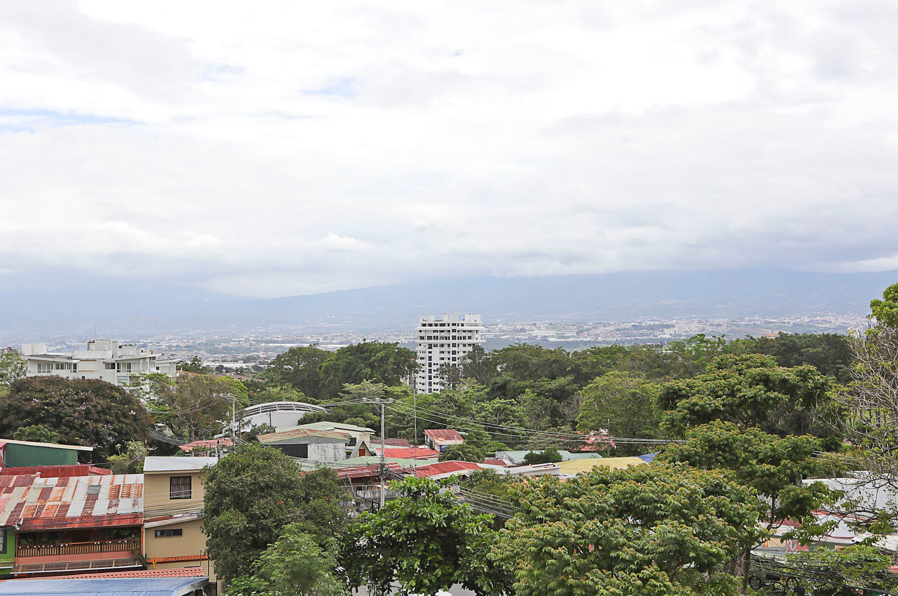 Bohemia Country Modern Condo with Panoramic Views — photo 15 of 17