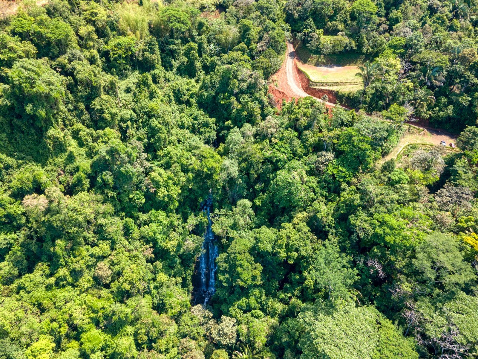 Idyllic Retreat Property with Waterfall and Ocean Views — photo 2 of 19