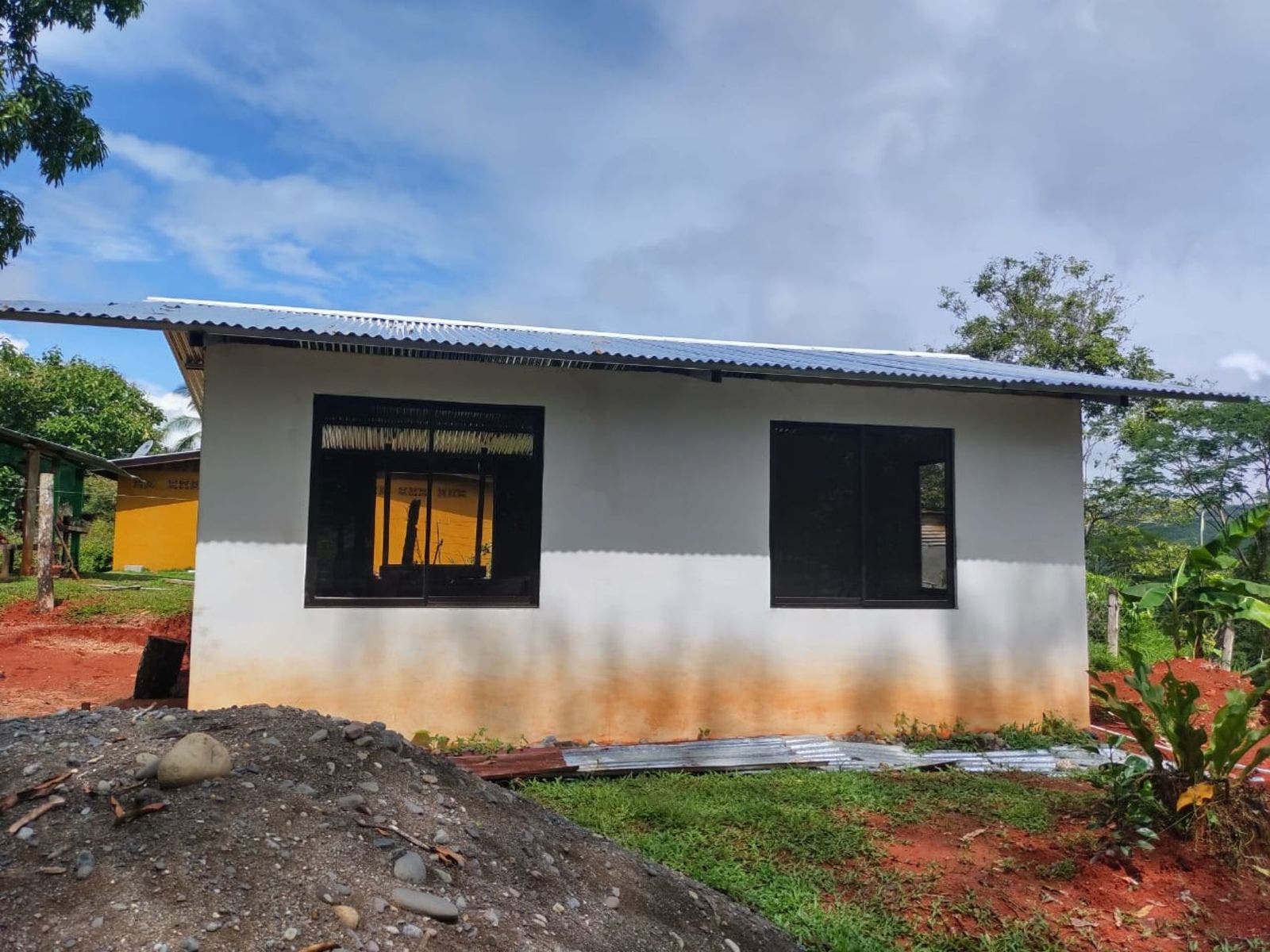 Small Home Overlooking River in Parrita — photo 9 of 10