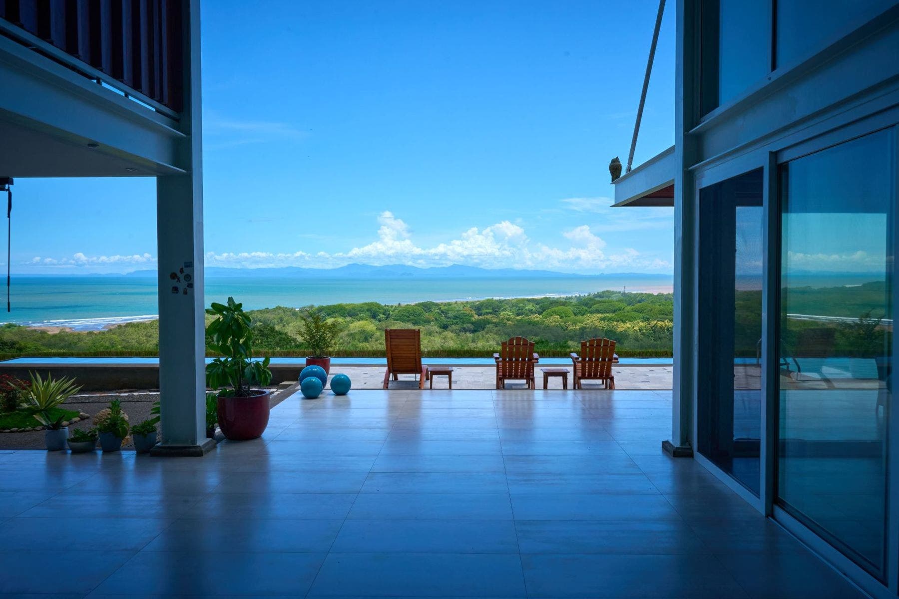 Nativa Contemporary Infinity Views — photo 4 of 19