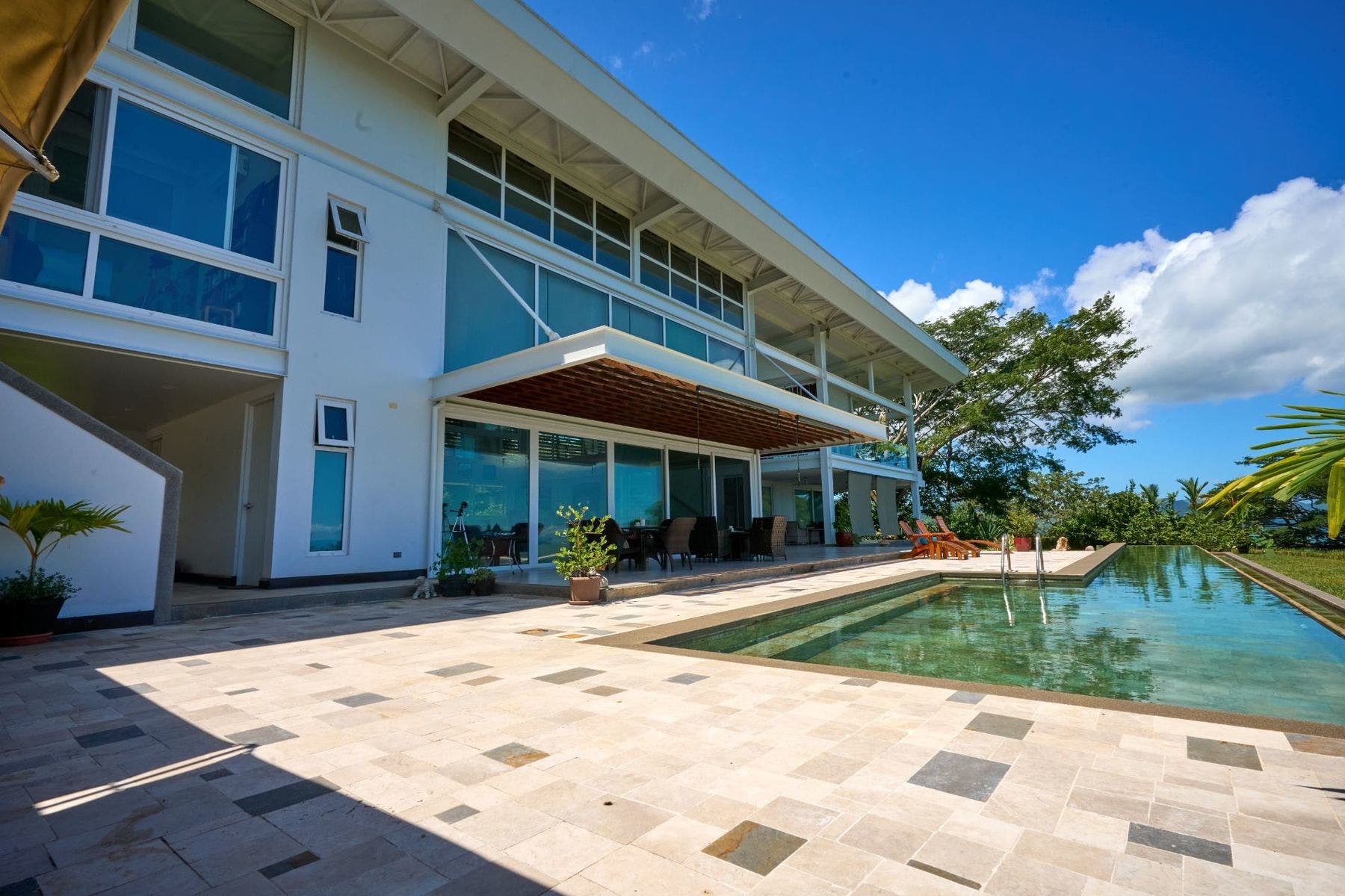 Nativa Contemporary Infinity Views — photo 10 of 19
