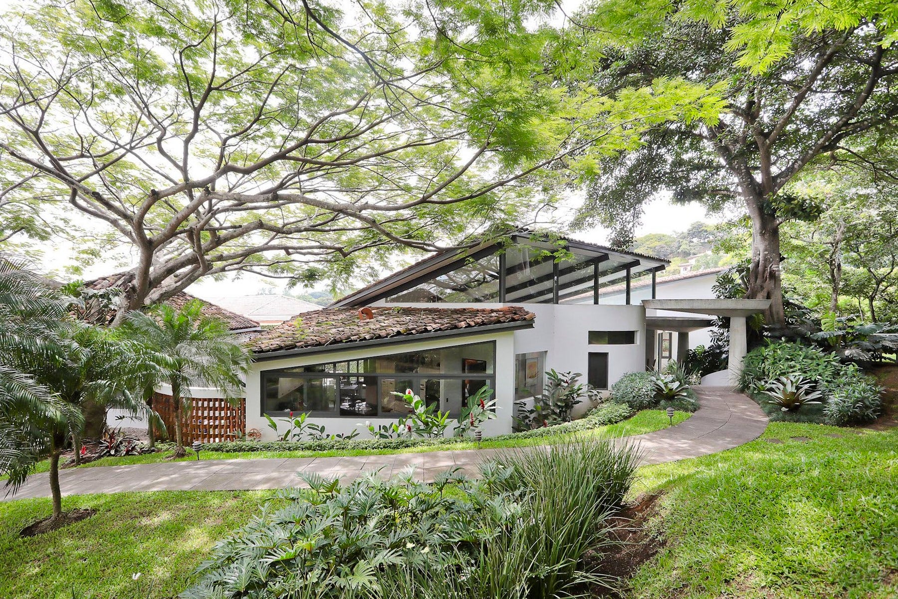 Villa Real Contemporary Private Estate, Villa Real, Santa Ana, Pozos, Santa Ana, San Jose, Costa Rica