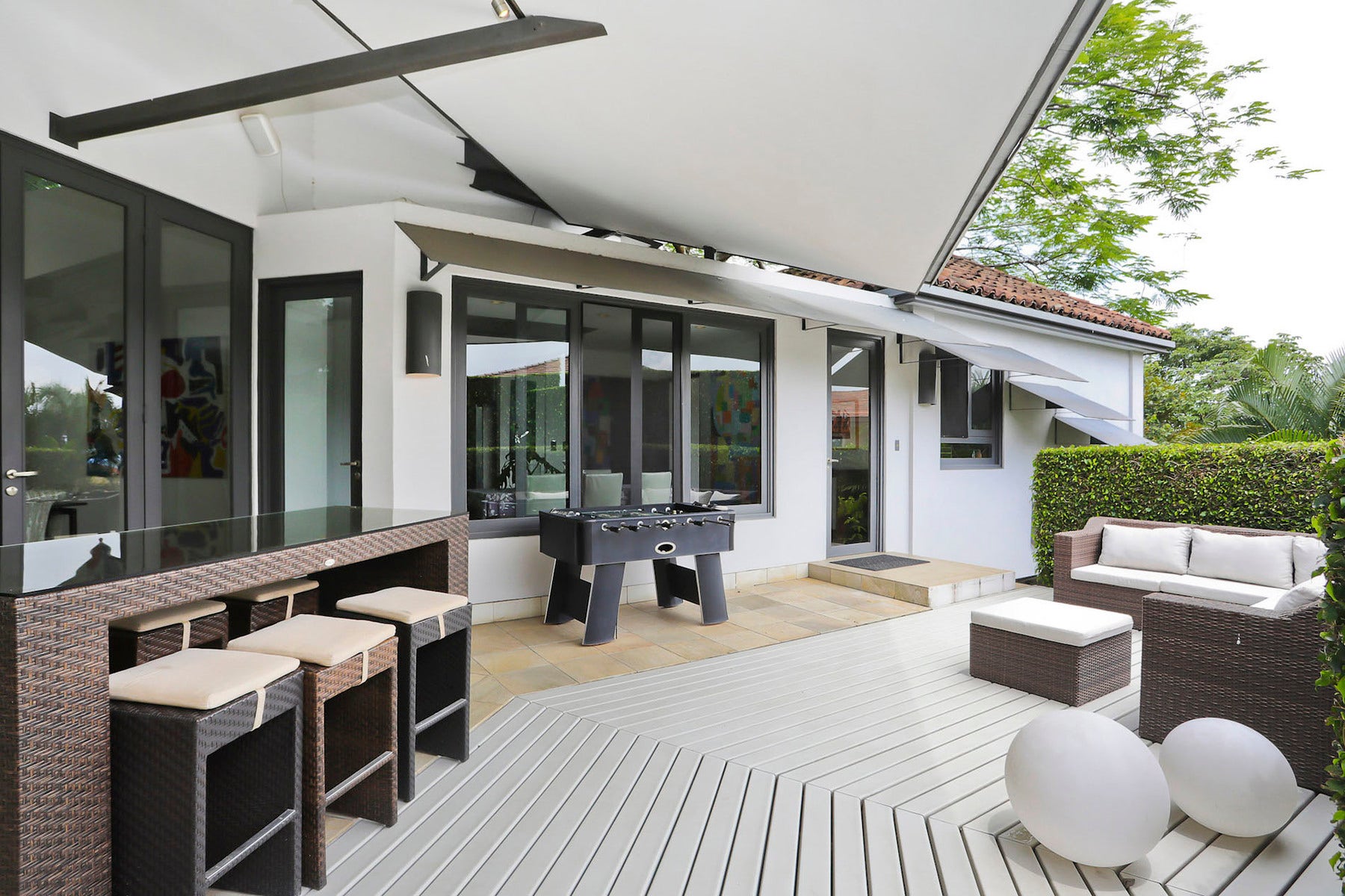 Villa Real Contemporary Private Estate — photo 18 of 18