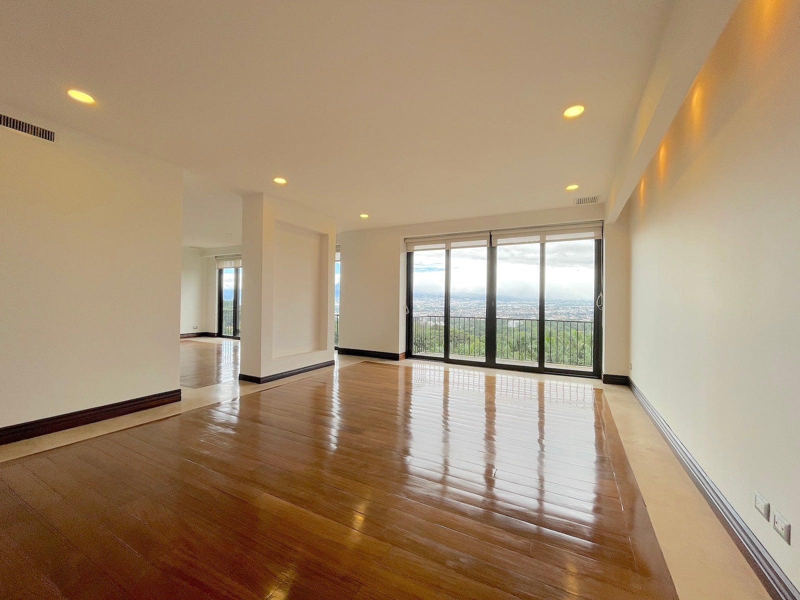 Investment Acropolis Never Ending View Condo — photo 2 of 19