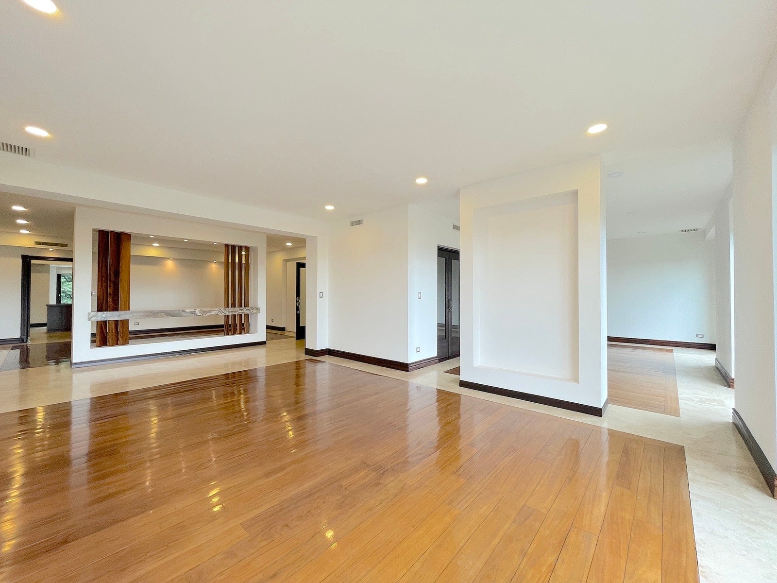 Investment Acropolis Never Ending View Condo — photo 6 of 19