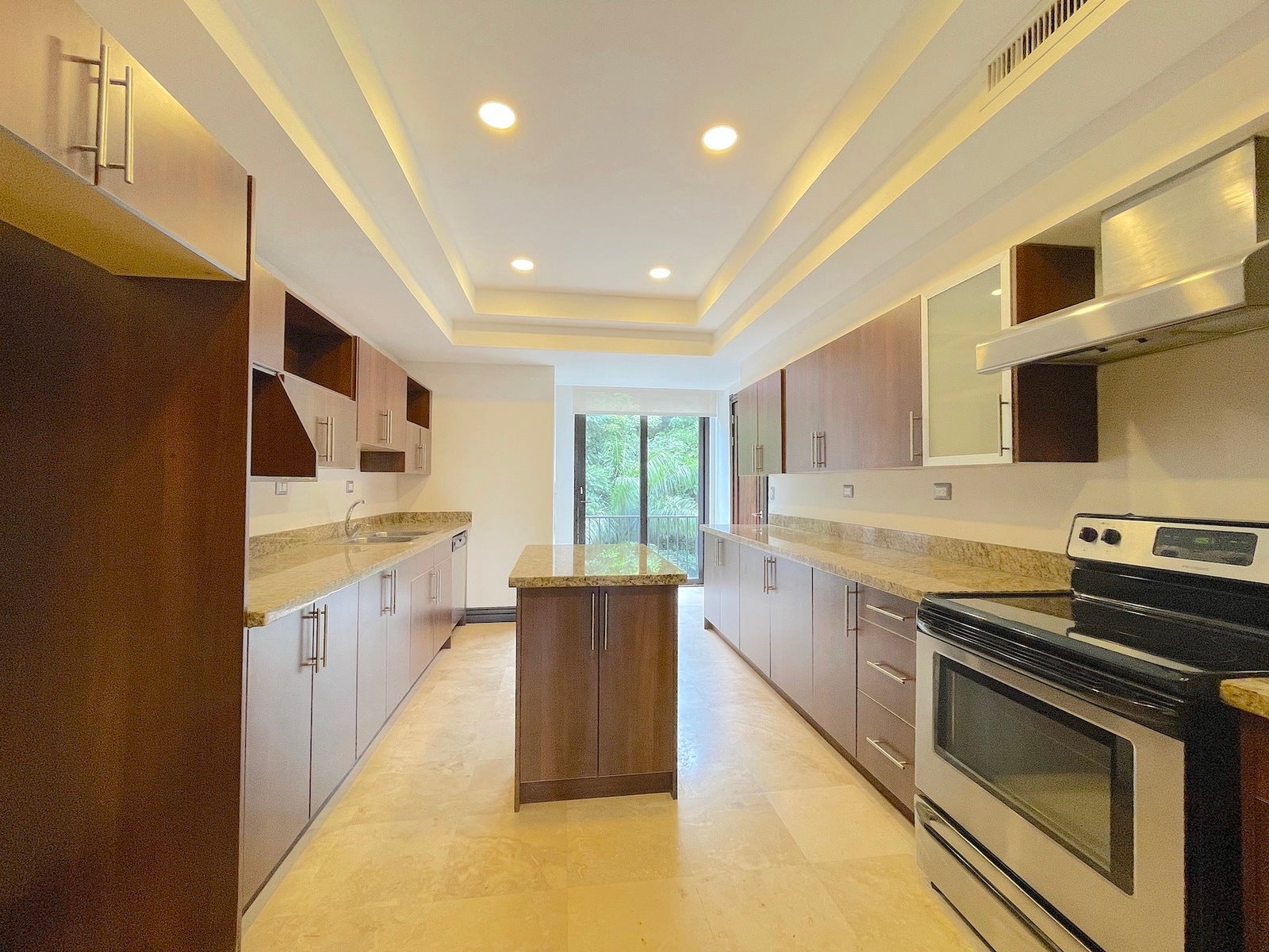 Investment Acropolis Never Ending View Condo — photo 10 of 19