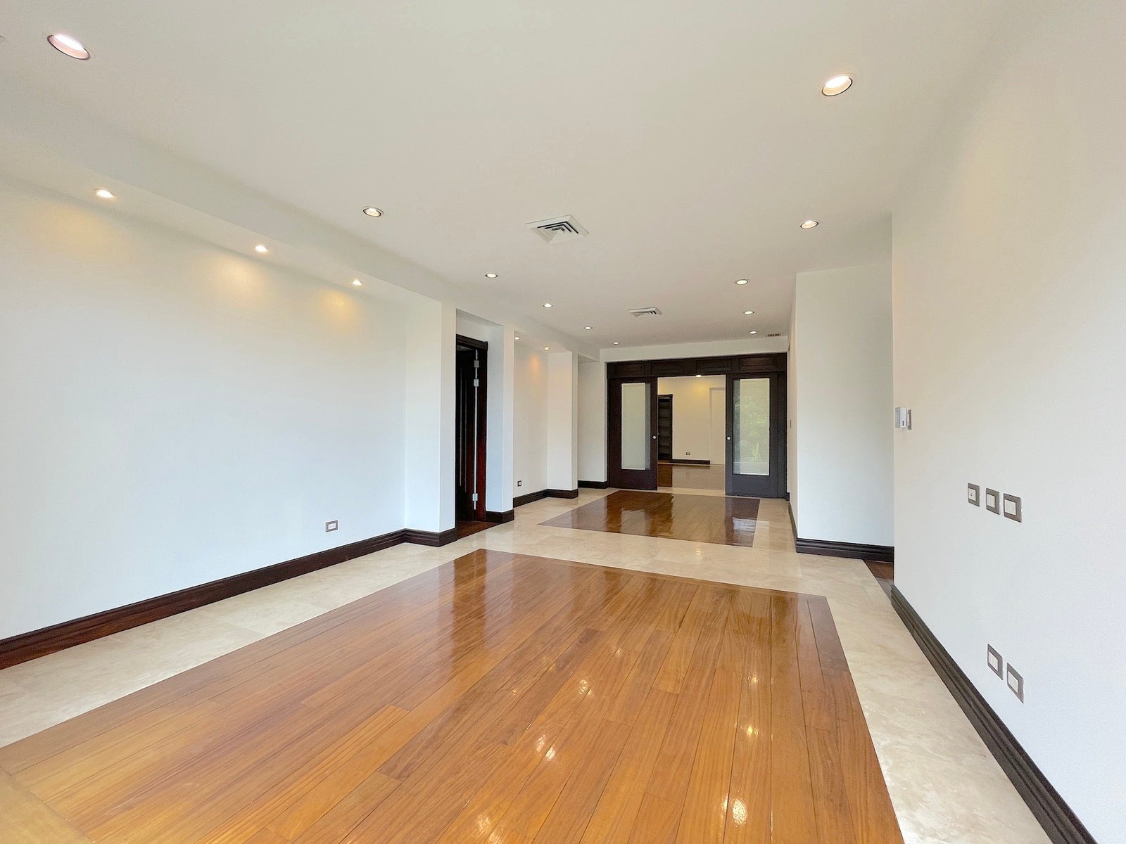 Investment Acropolis Never Ending View Condo — photo 14 of 19