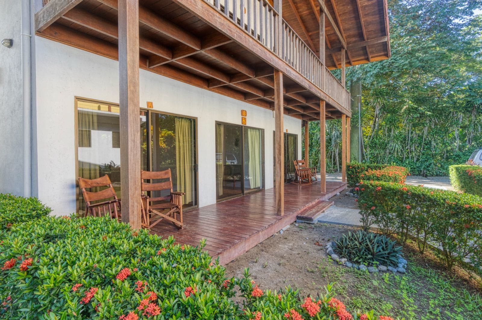 Sustainable Ocean Front Beach Resort — photo 17 of 19