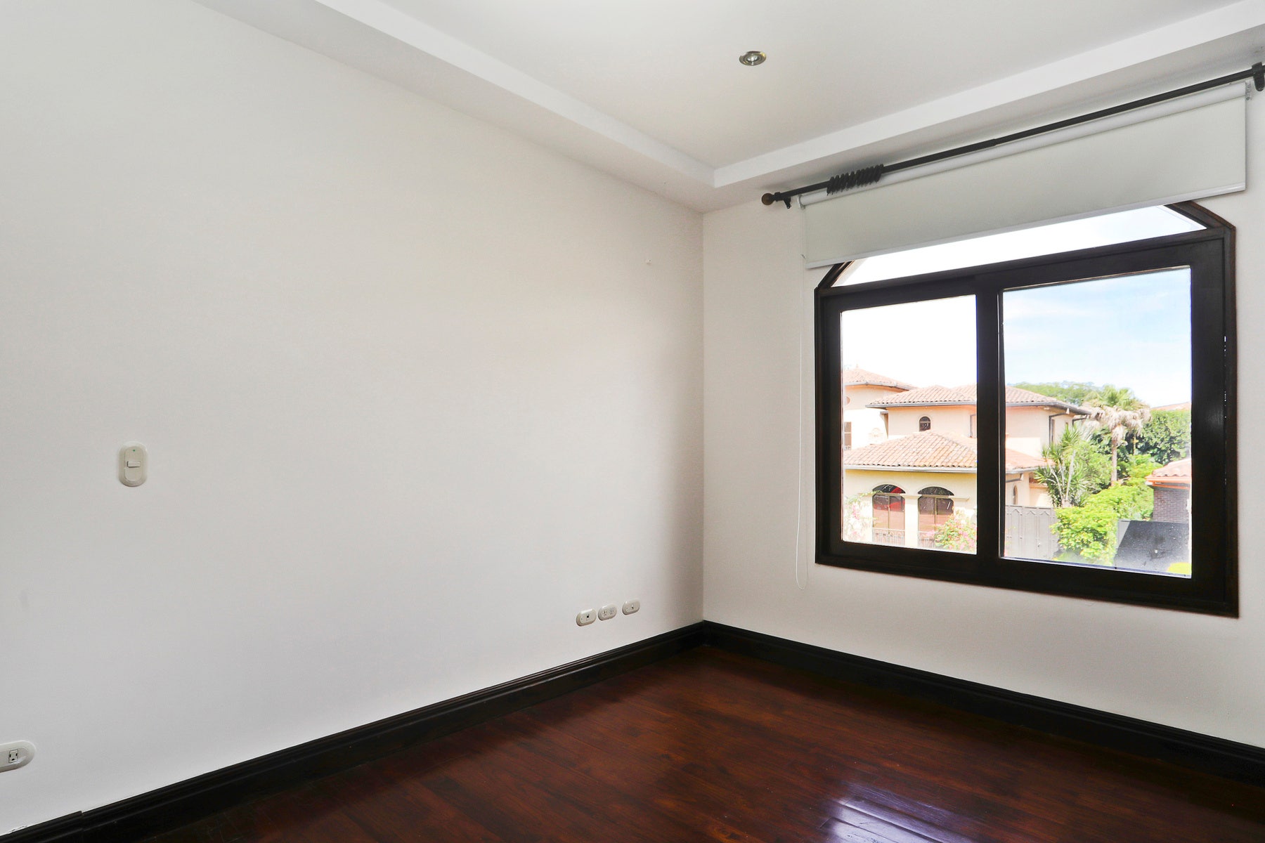 Casablanca Hacienda Lindora Residence — photo 10 of 17