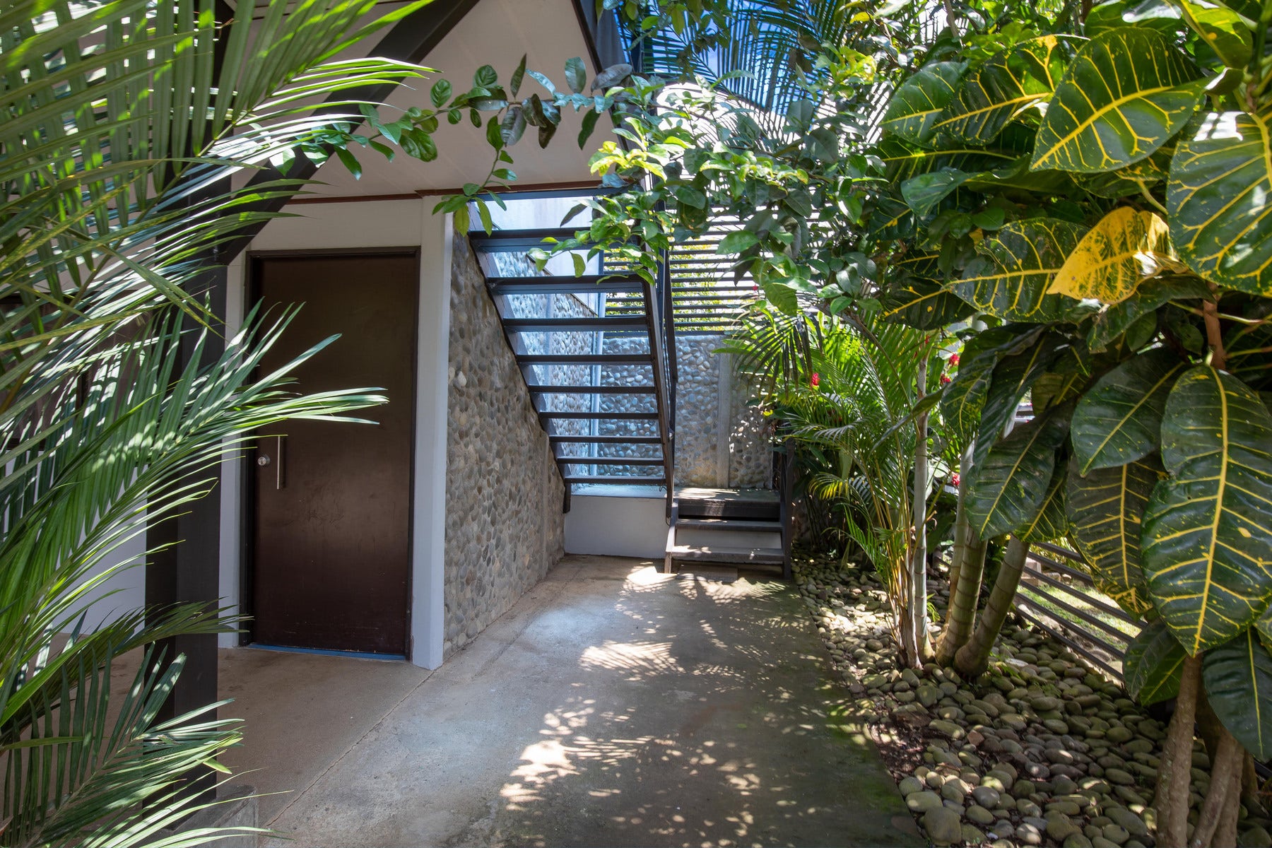 Unique Nine Unit Income Producing Hotel, Uvita, Dominical, Bahia Ballena, Osa, Puntarenas, Costa Rica 60504 — photo 5 of 5
