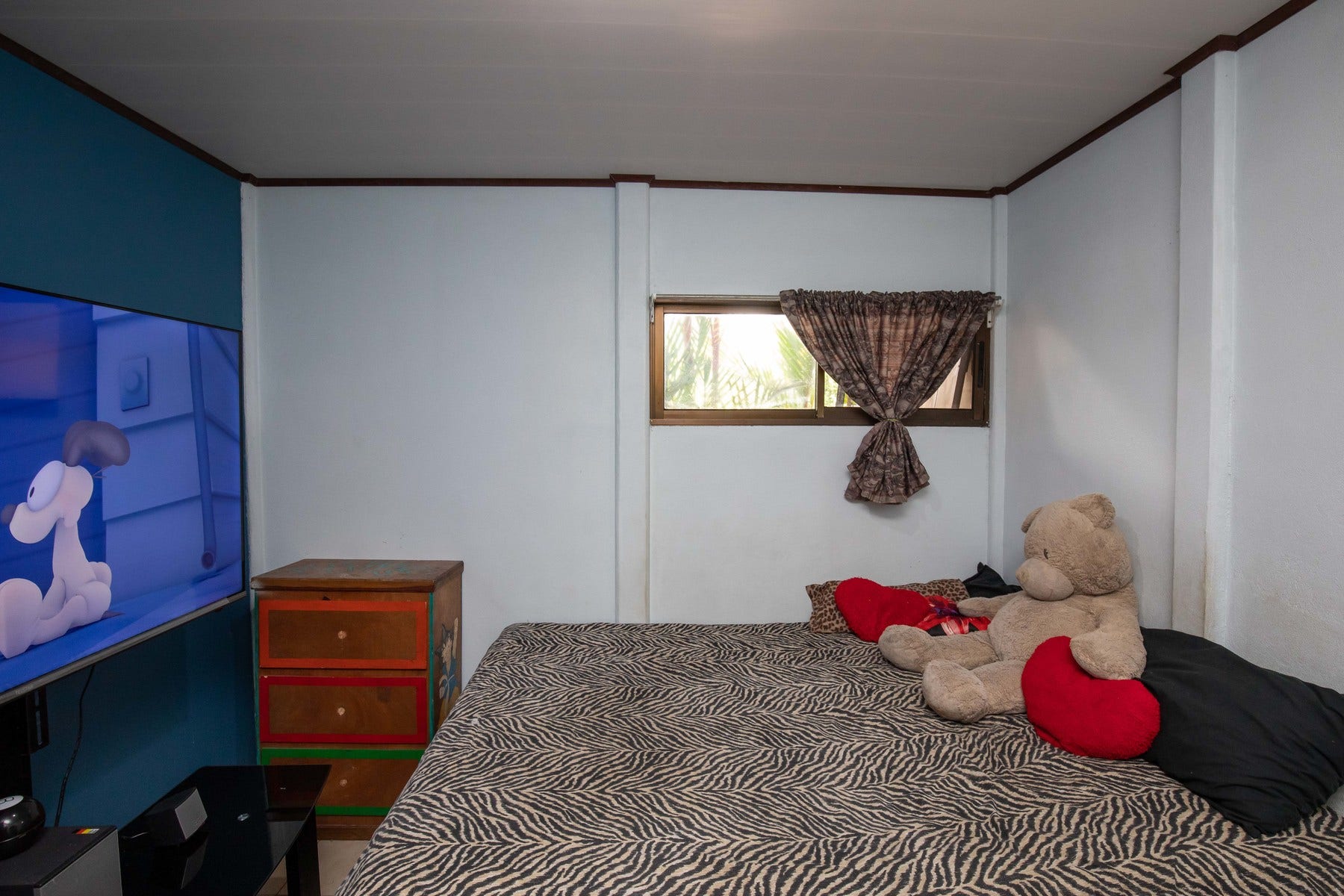 Unique Nine Unit Income Producing Hotel — photo 14 of 19