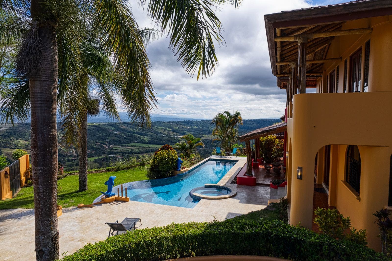 Luxury Estate Home in Beautiful Perez Zeledon, San Isidro del General, Perez Zeledon, Perez Zeledon, Osa, San Jose, Costa Rica 60504 — photo 4 of 5