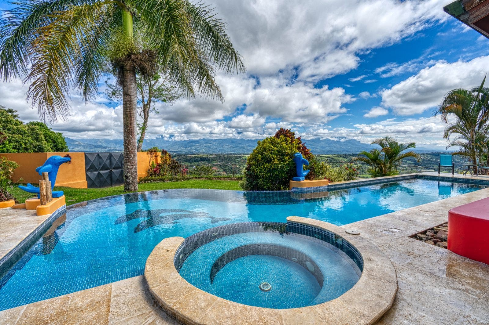 Luxury Estate Home in Beautiful Perez Zeledon — photo 7 of 19