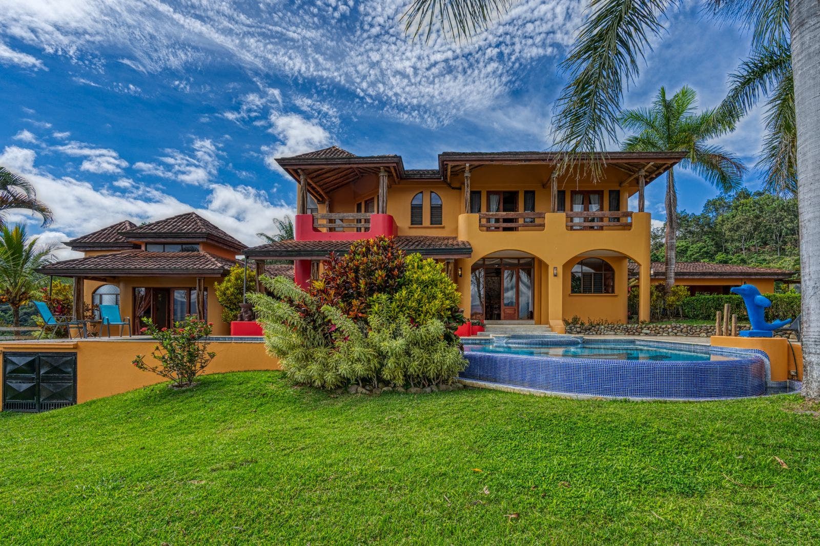 Luxury Estate Home in Beautiful Perez Zeledon — photo 9 of 19