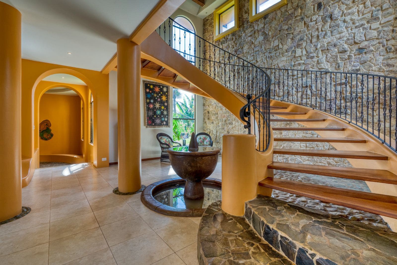 Luxury Estate Home in Beautiful Perez Zeledon — photo 14 of 19