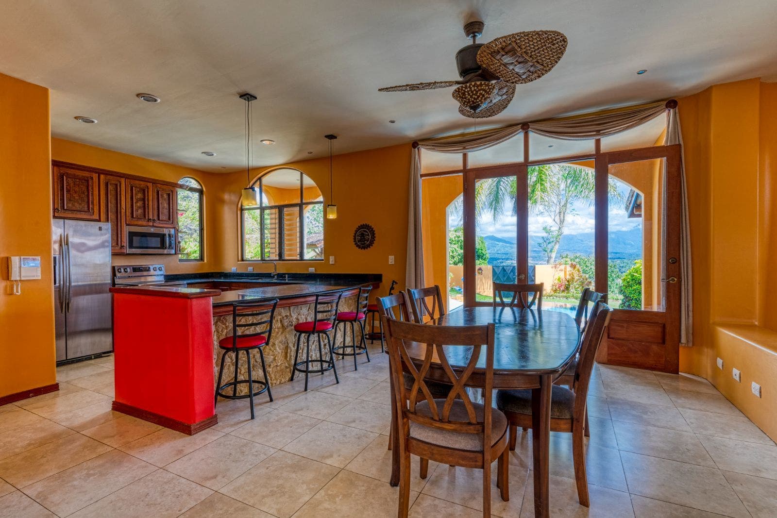 Luxury Estate Home in Beautiful Perez Zeledon — photo 15 of 19