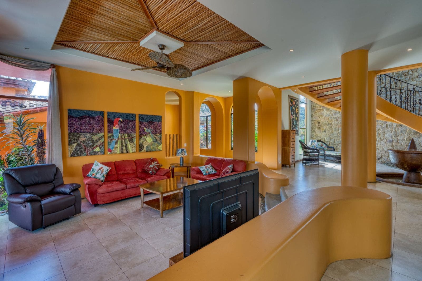 Luxury Estate Home in Beautiful Perez Zeledon — photo 16 of 19