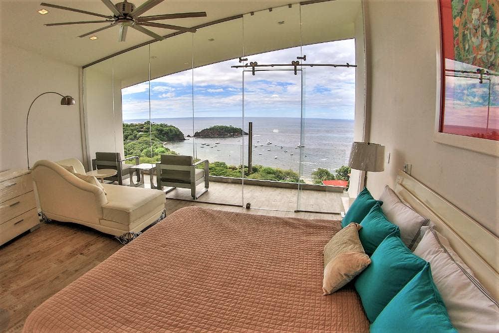 Ocean View Home Perched Above the Pacific — photo 9 of 19