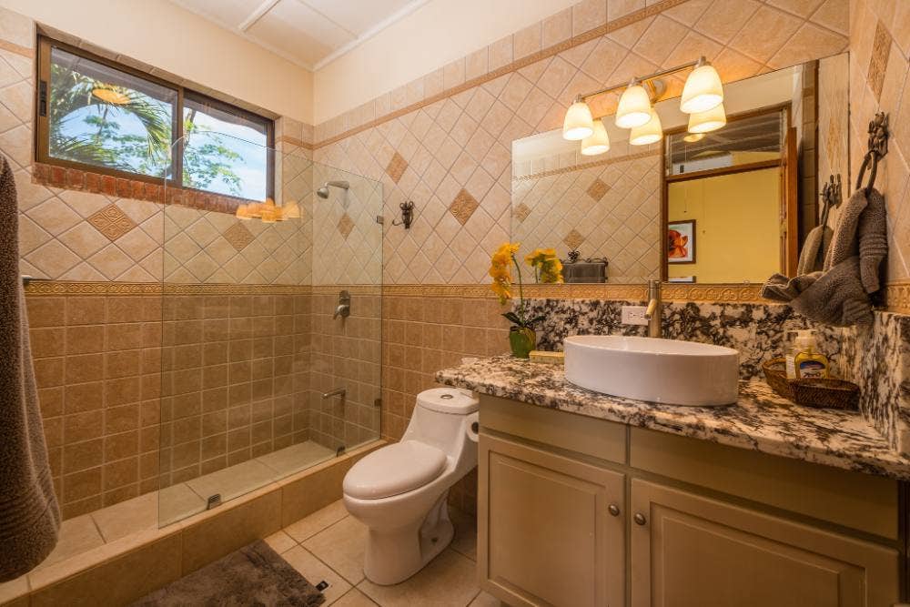 Ocean View Luxury Home in Flamingo — photo 10 of 19