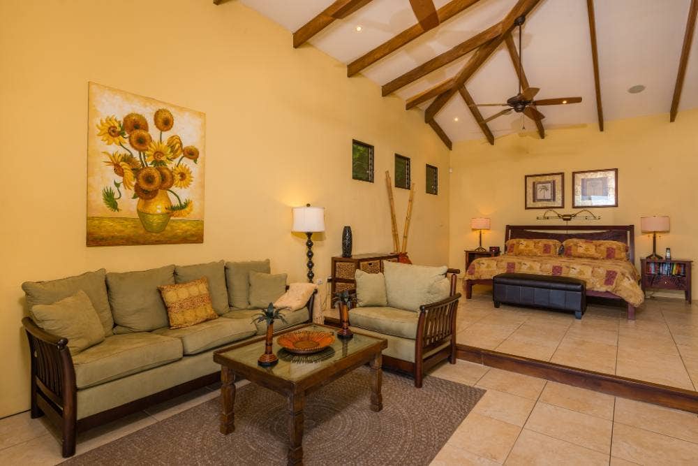 Ocean View Luxury Home in Flamingo — photo 14 of 19