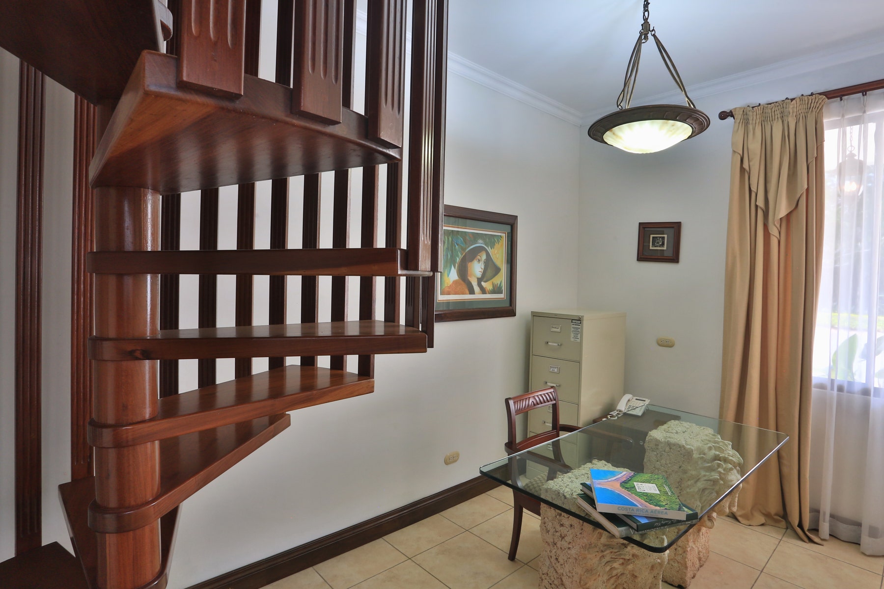 La Canada One Level Residence. — photo 16 of 18