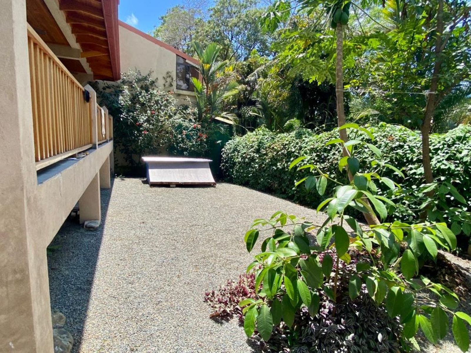 Six Bedroom Residencial/Comercial Oportunity Walkink distance to the Beach — photo 17 of 19