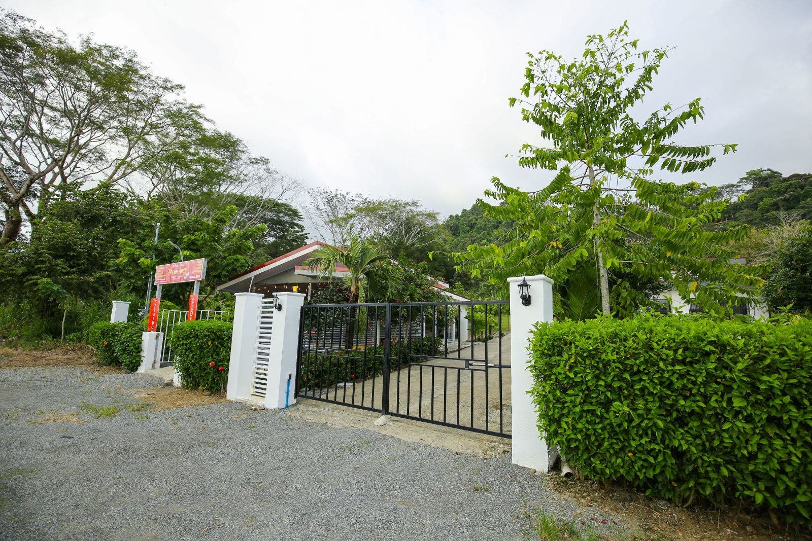 Commercial Opportunity with Restaurant, Home and Building Space in Hatillo — photo 6 of 19