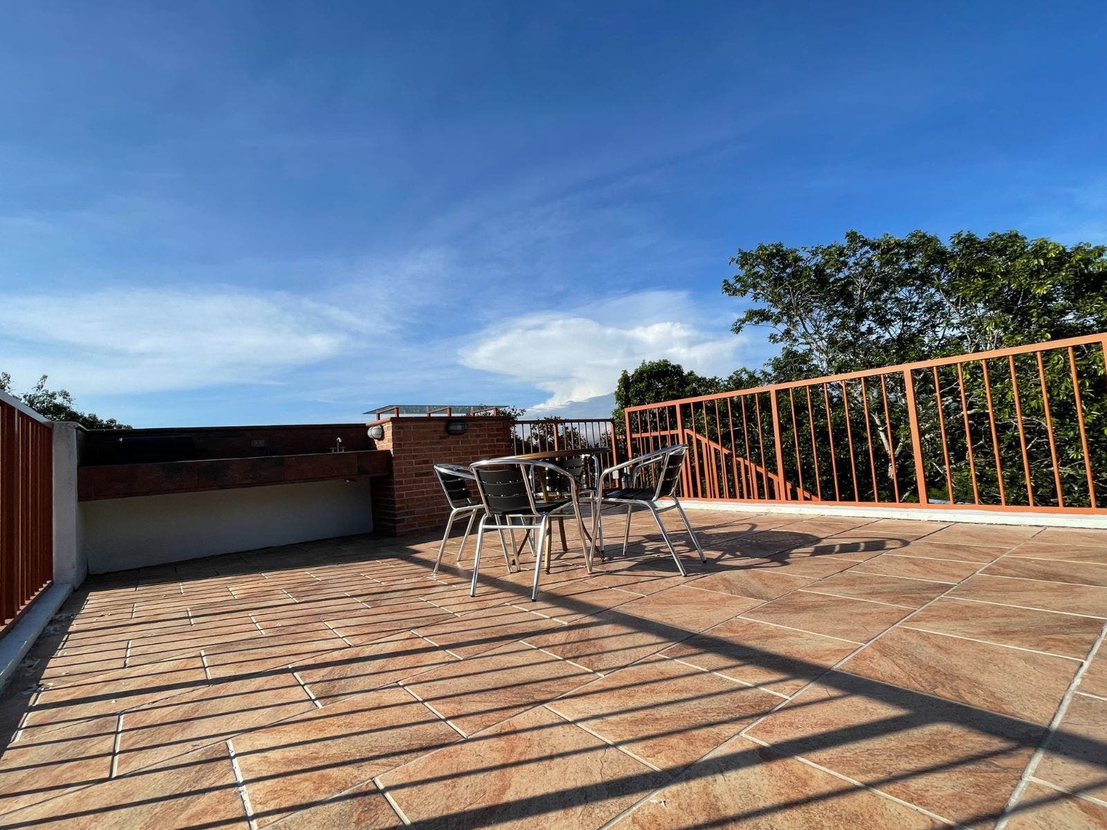 Unique 3 Bedroom Home near Center of Perez Zeledon — photo 9 of 11