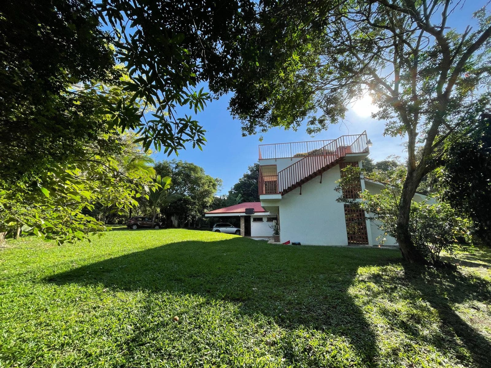Unique 3 Bedroom Home near Center of Perez Zeledon — photo 2 of 11