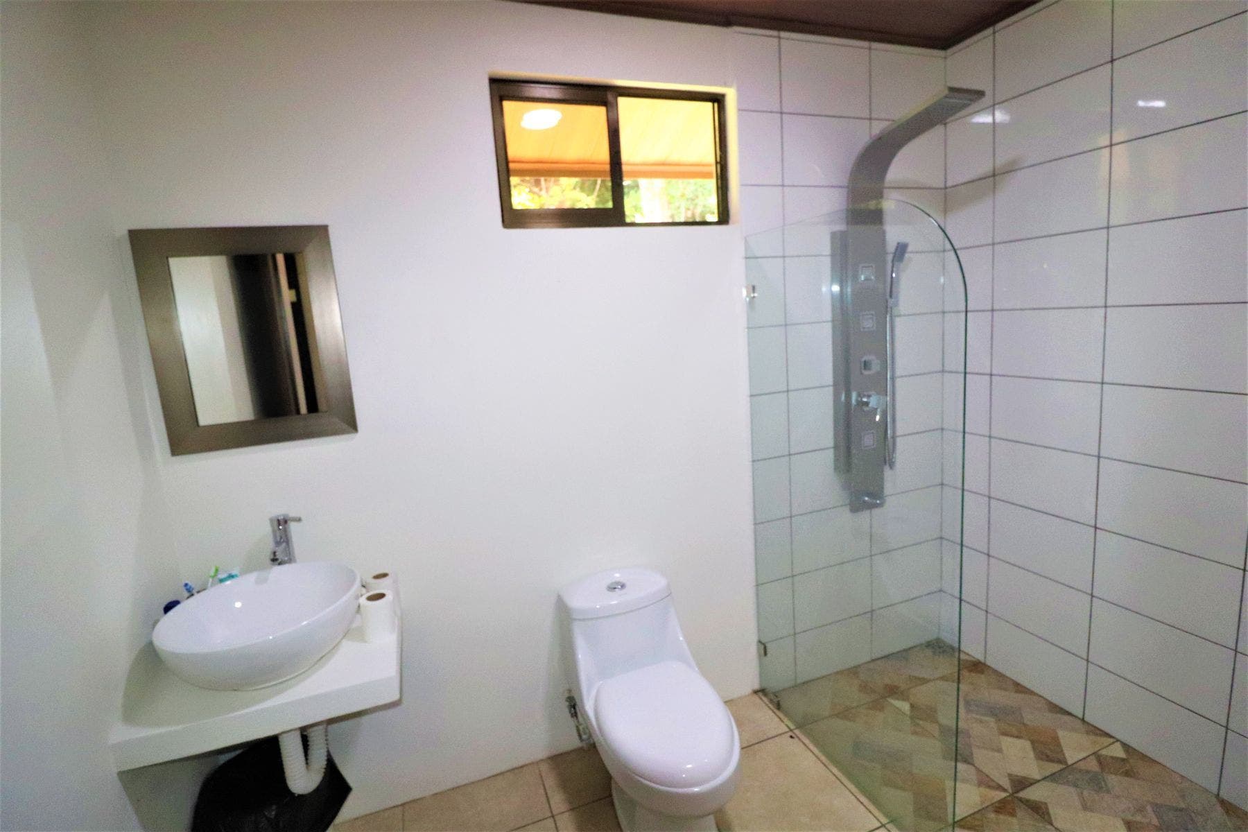 Private Brand New House in Ojochal with Pool, River and Jungle Access — photo 11 of 19