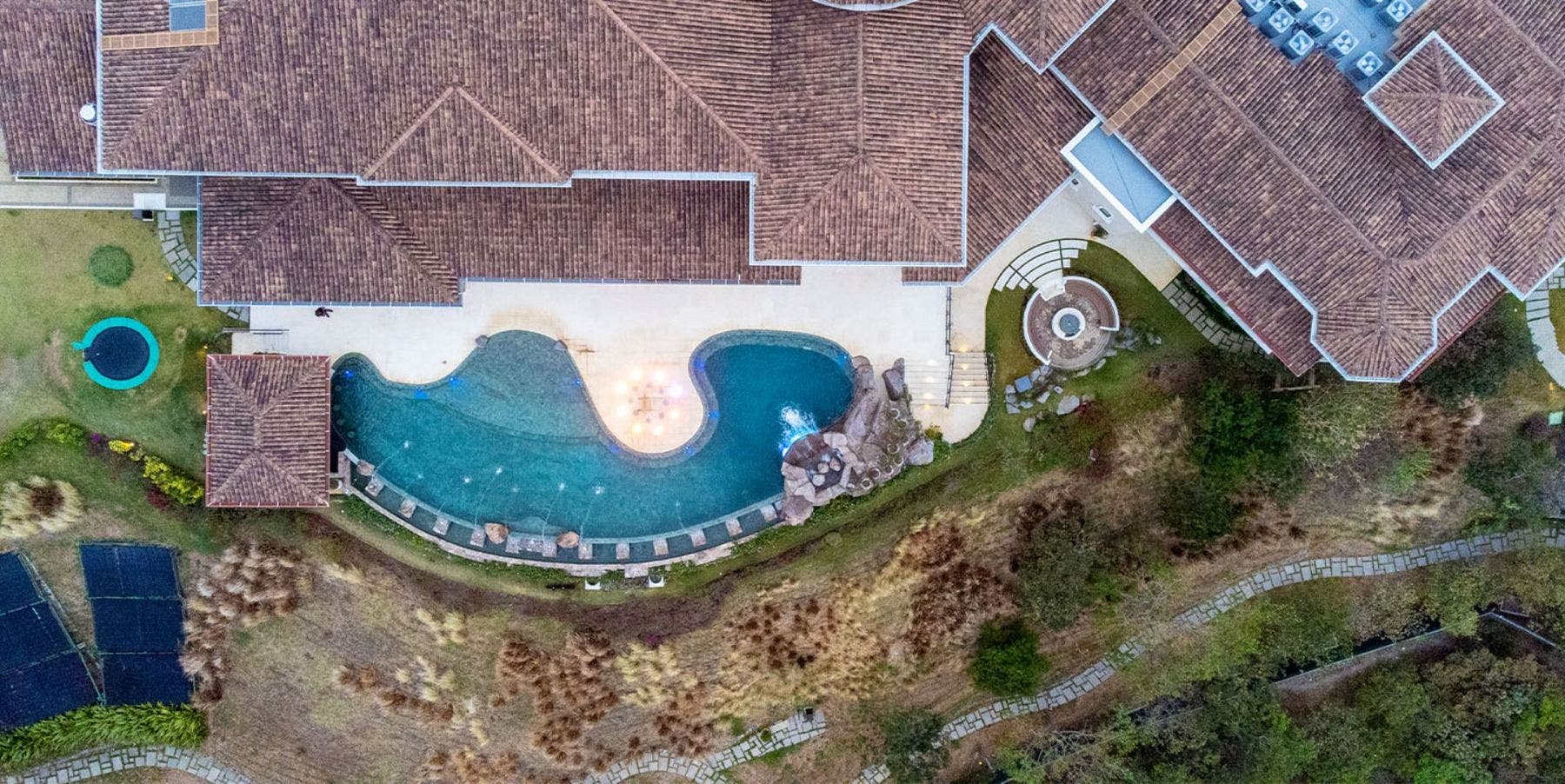 The Villa Real — photo 18 of 19