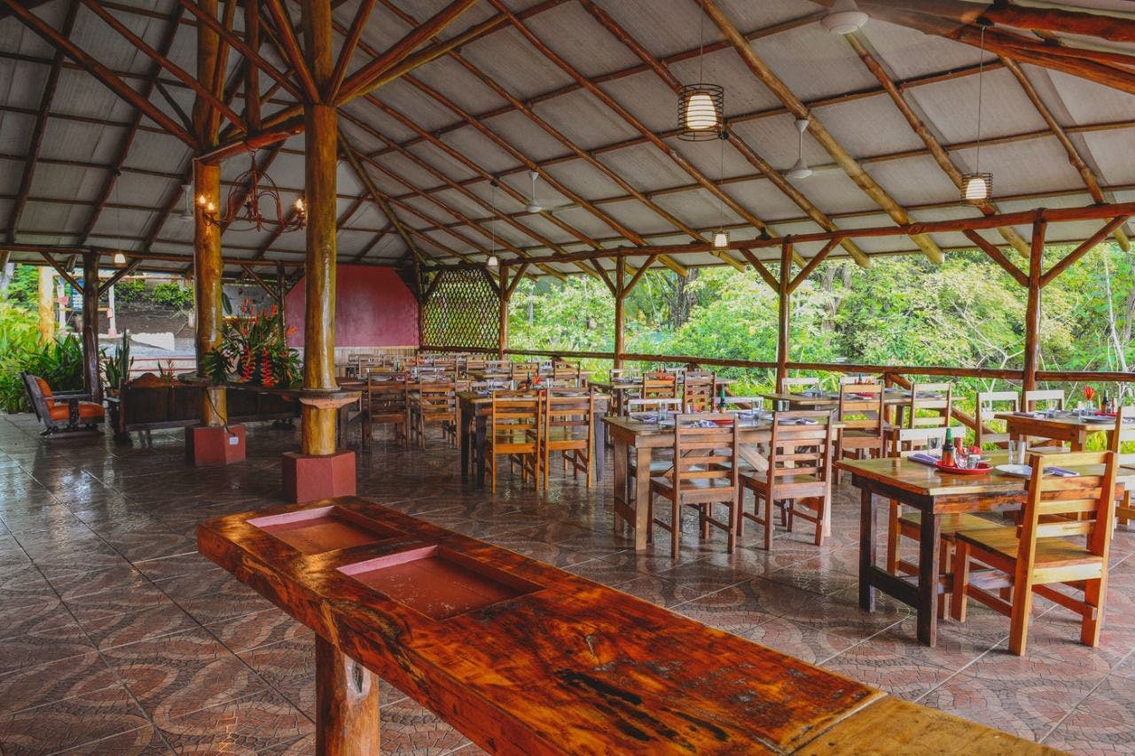Tropical Boutique Lodge — photo 4 of 11