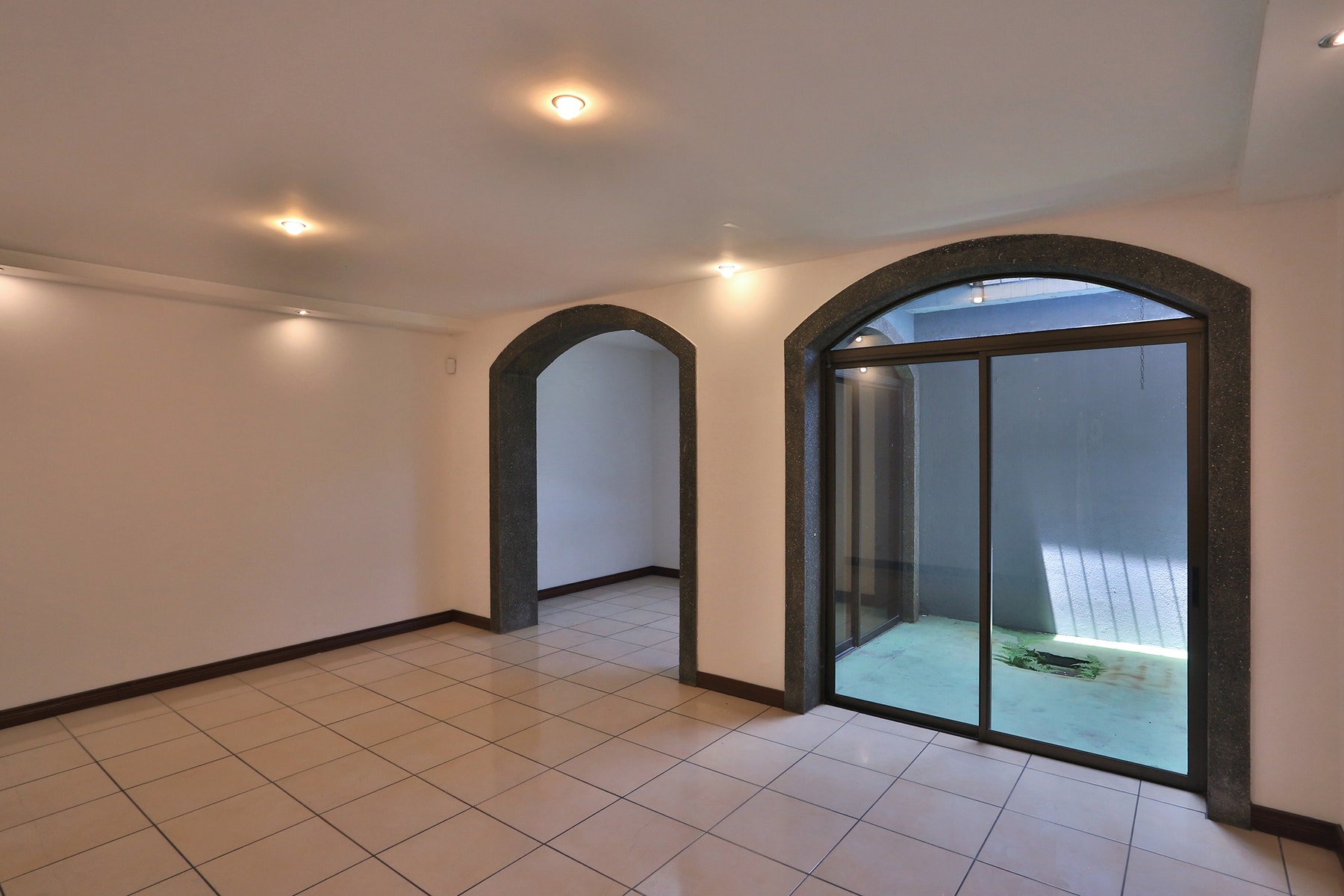 Condominio Real Cariari three bedroom townhome — photo 5 of 13