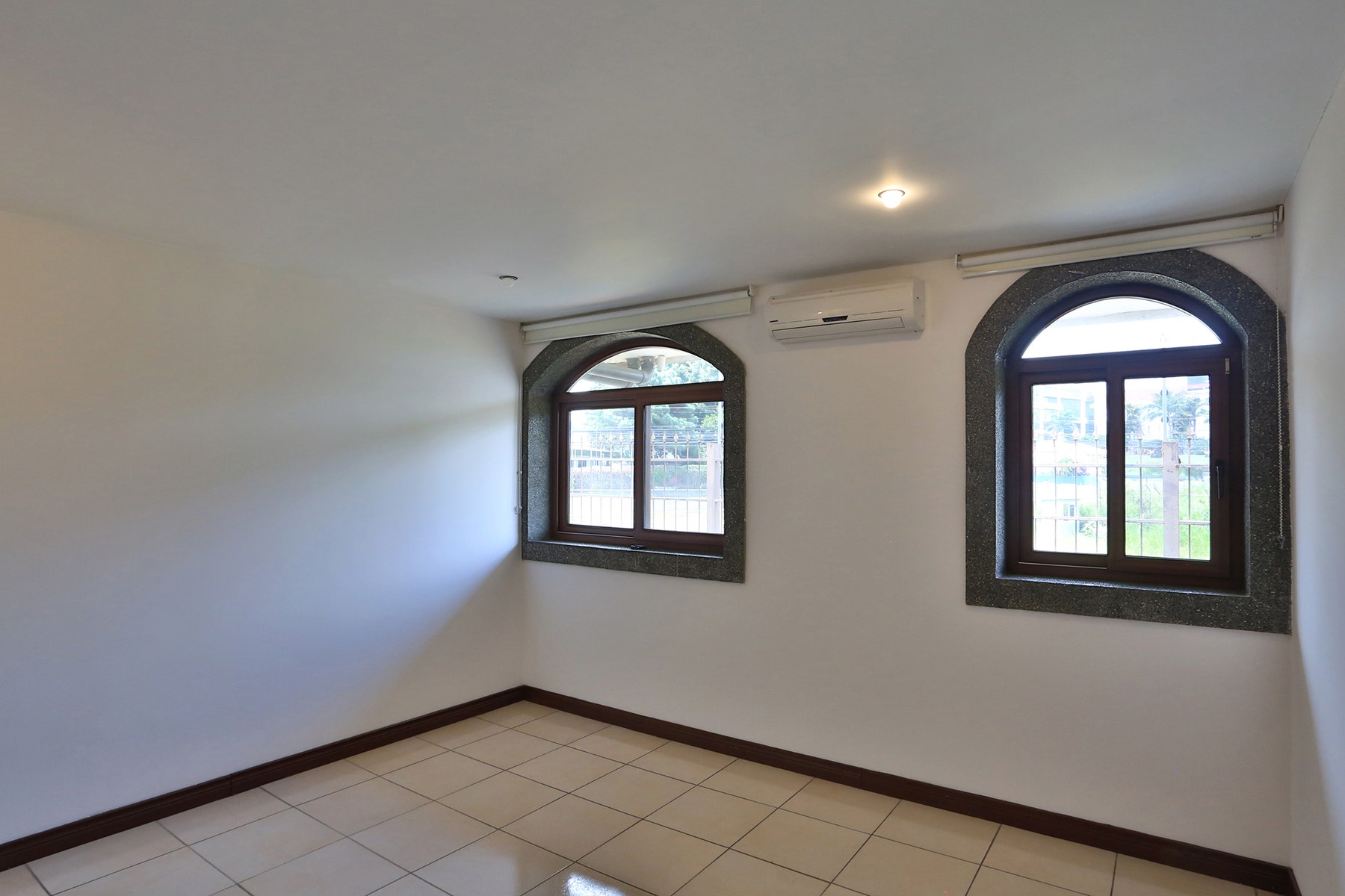 Condominio Real Cariari three bedroom townhome — photo 8 of 13