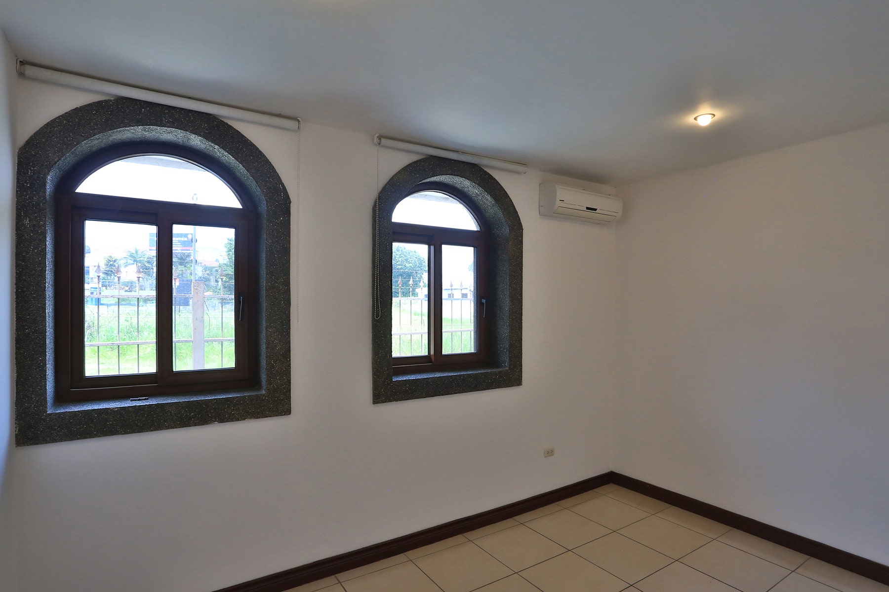 Condominio Real Cariari three bedroom townhome — photo 10 of 13