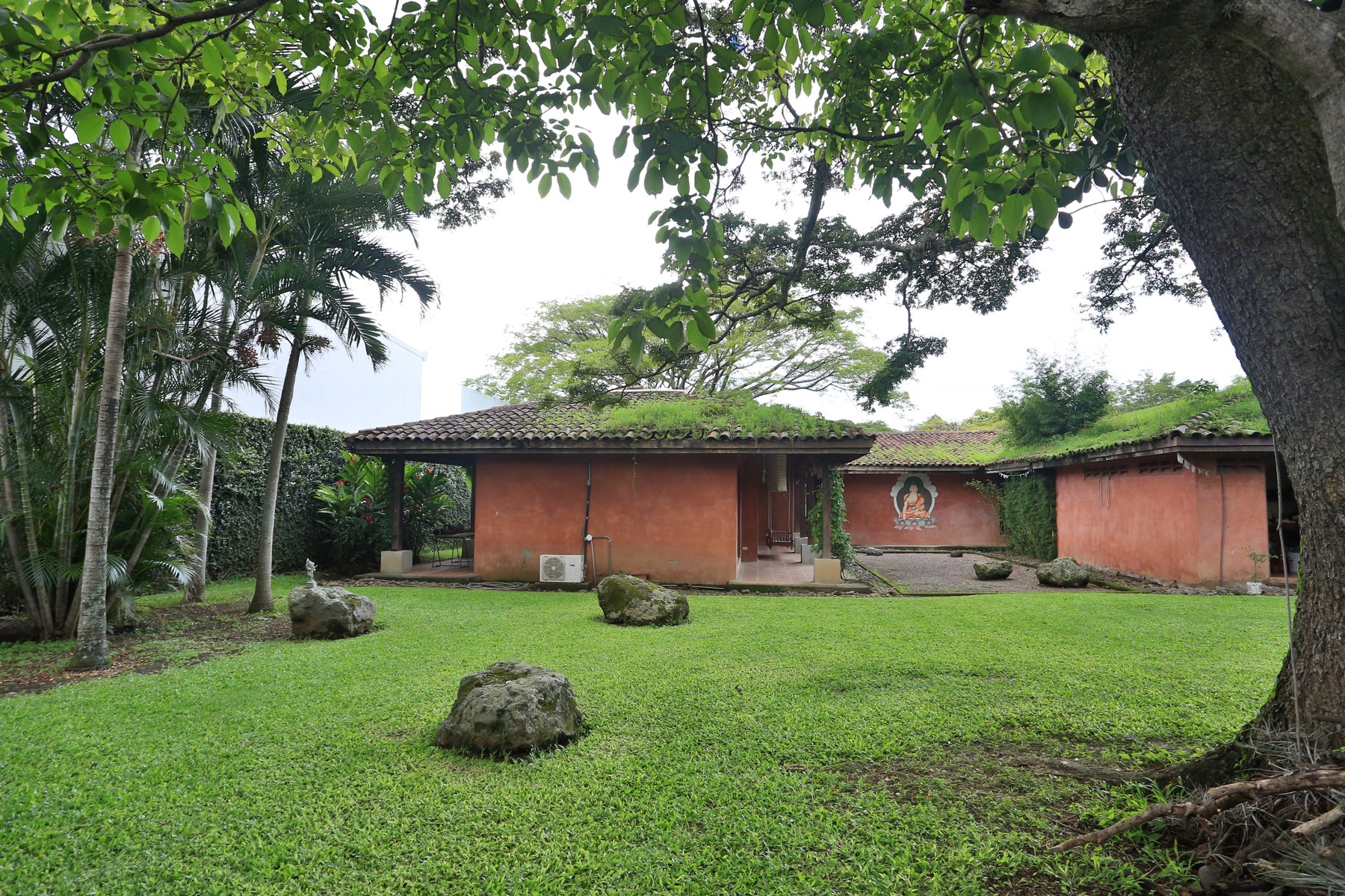 El Santuario One Level Villa — photo 16 of 19