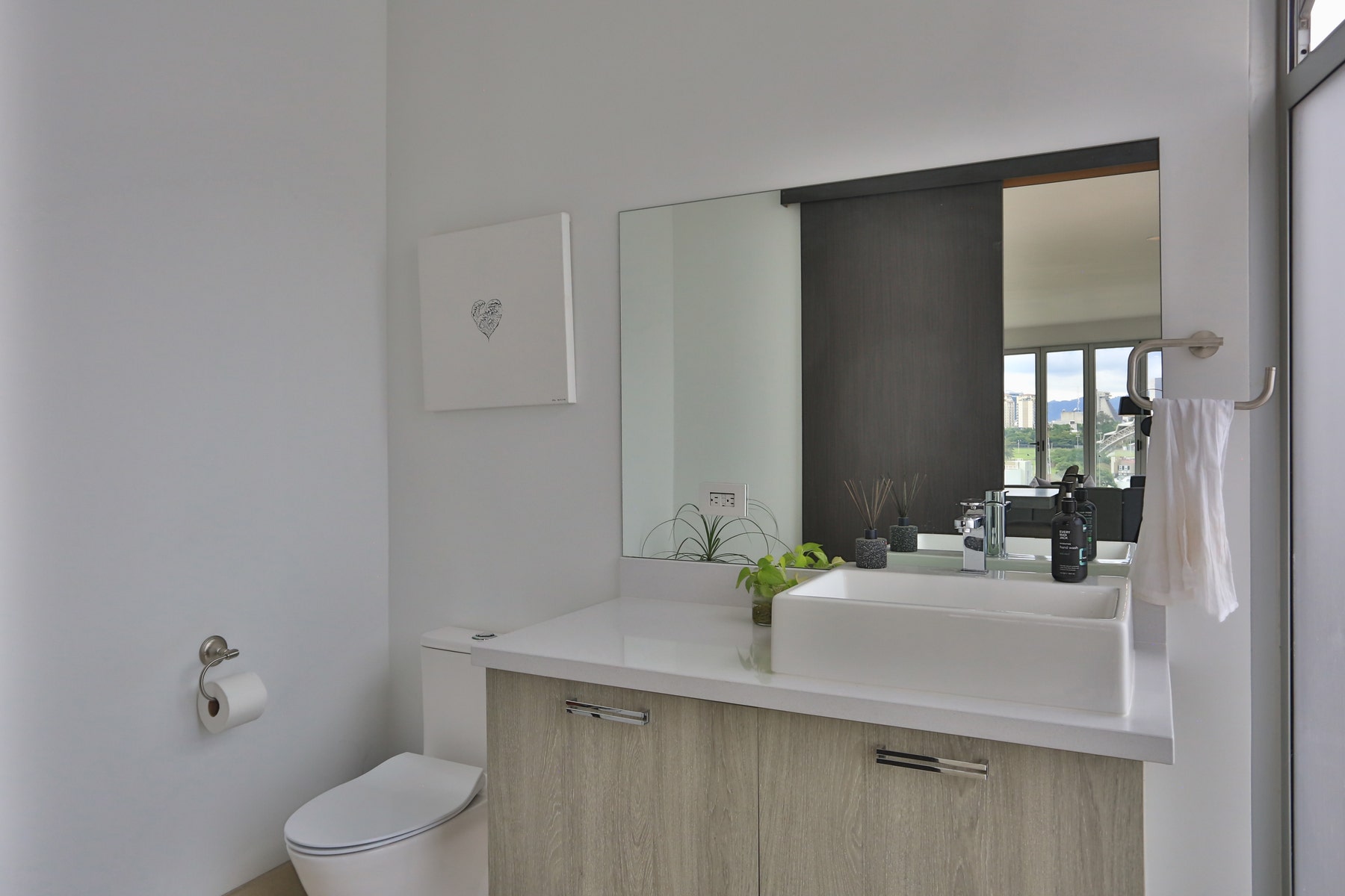 Via 74 Panoramic Penthouse — photo 8 of 13