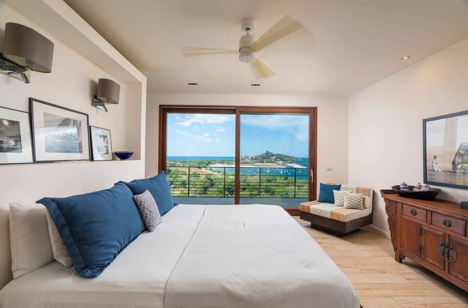 Luxury Ocean View Home in Flamingo — photo 10 of 19