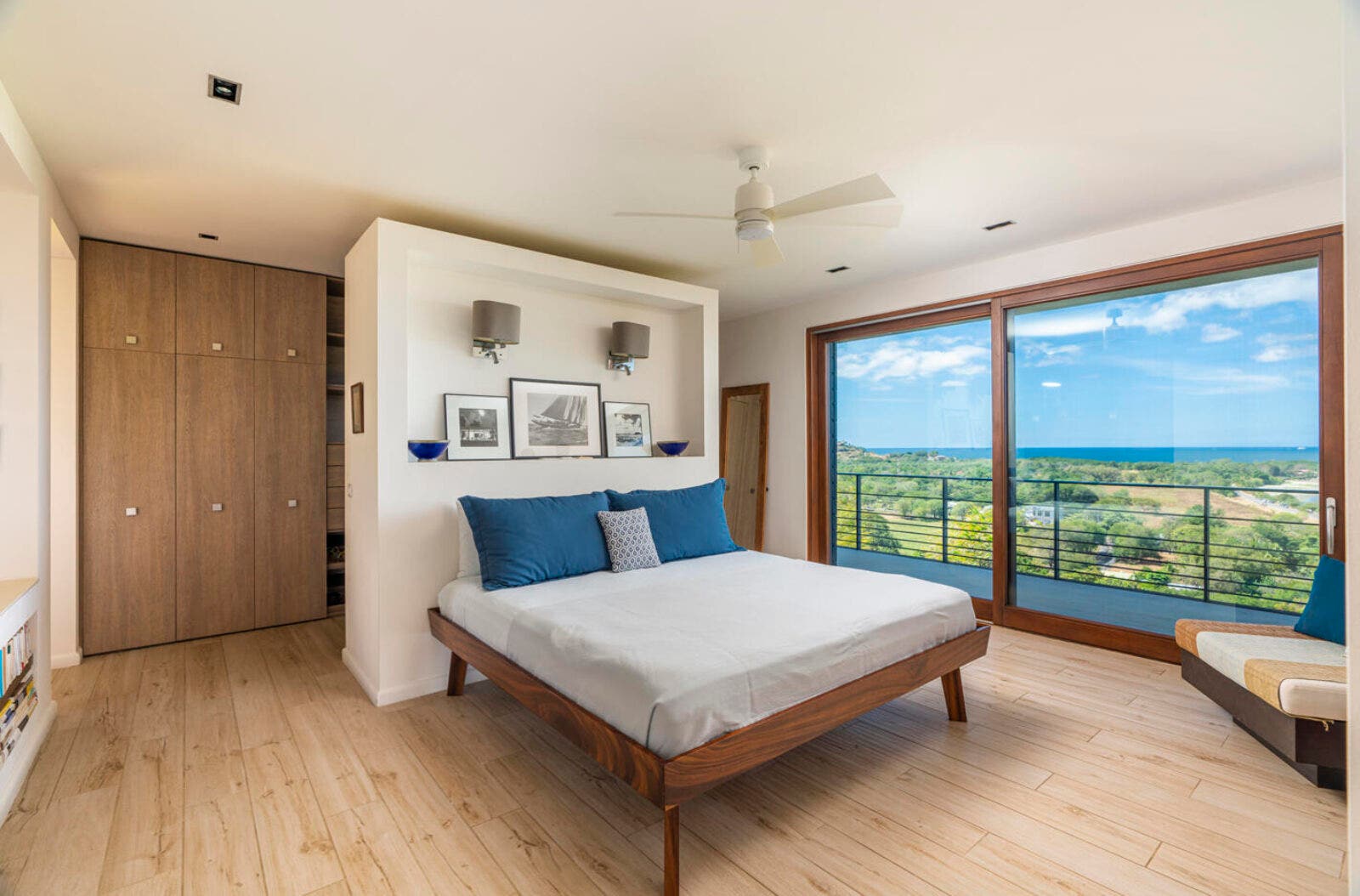 Luxury Ocean View Home in Flamingo — photo 17 of 19
