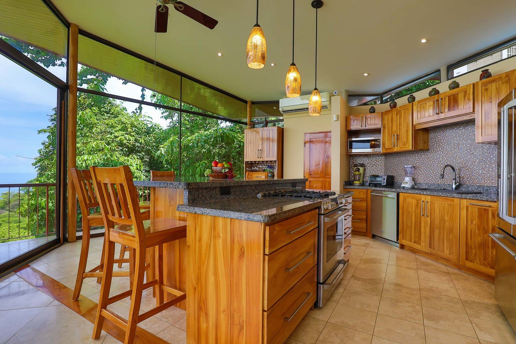Casa Cristal of Manuel Antonio — photo 11 of 19