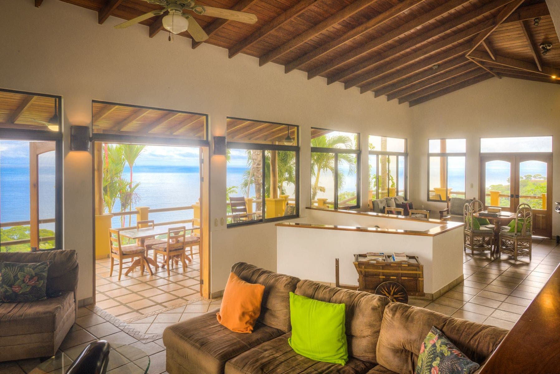 Casa Casi Cielo, Fantastic Ocean View Villa and Guest house in Escaleras — photo 6 of 19