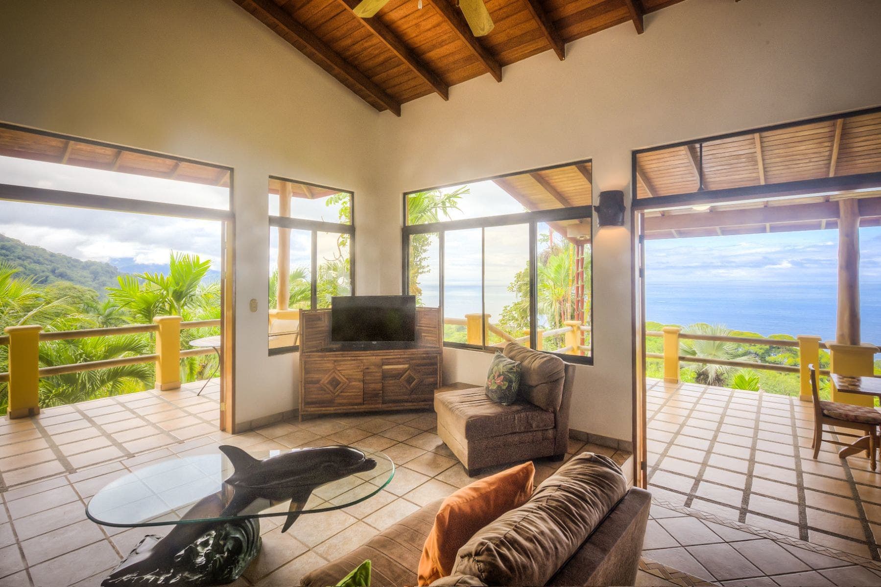 Casa Casi Cielo, Fantastic Ocean View Villa and Guest house in Escaleras — photo 15 of 19