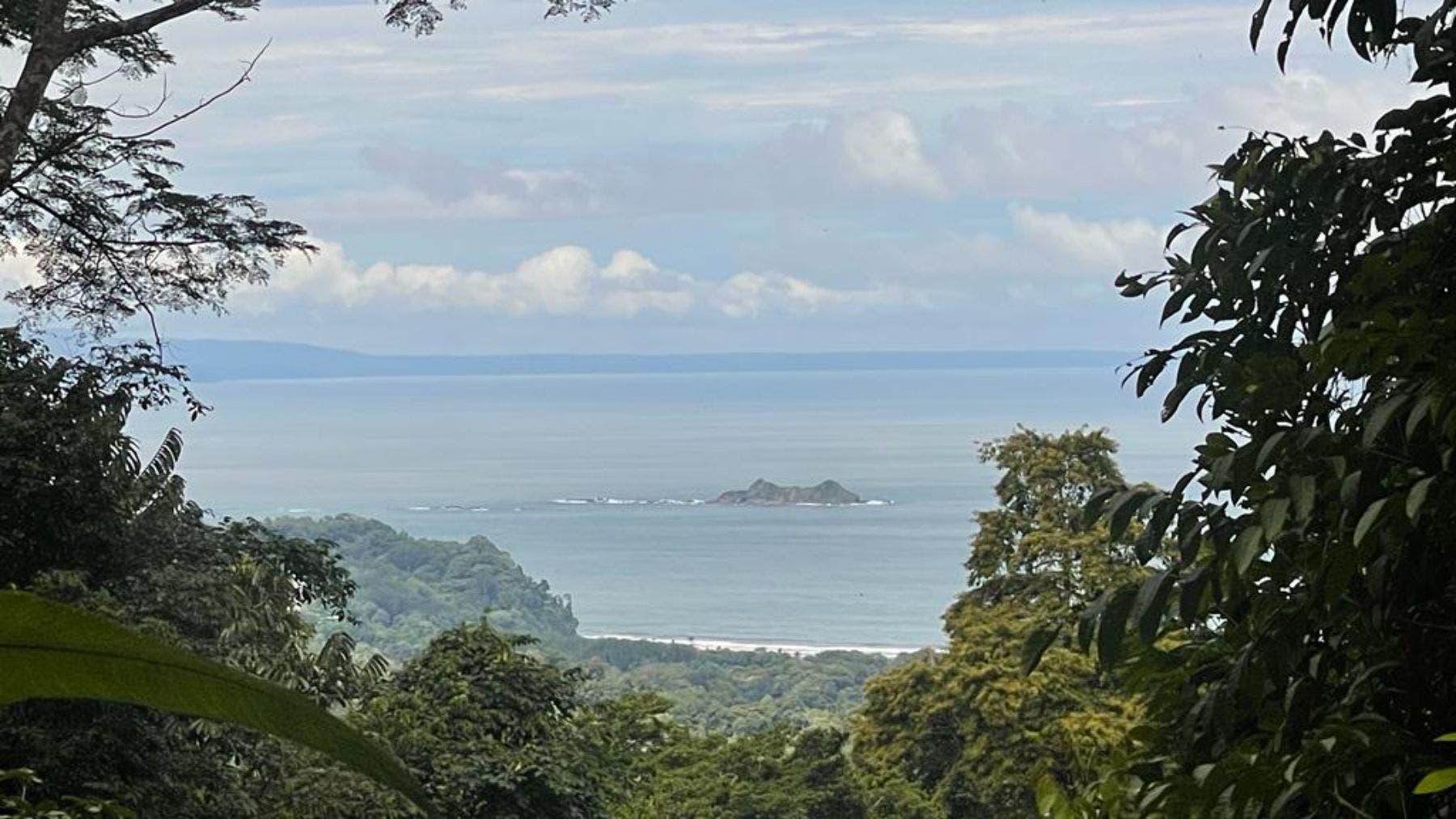 17 Acres with Ocean and Jungle View in Uvita — photo 18 of 19