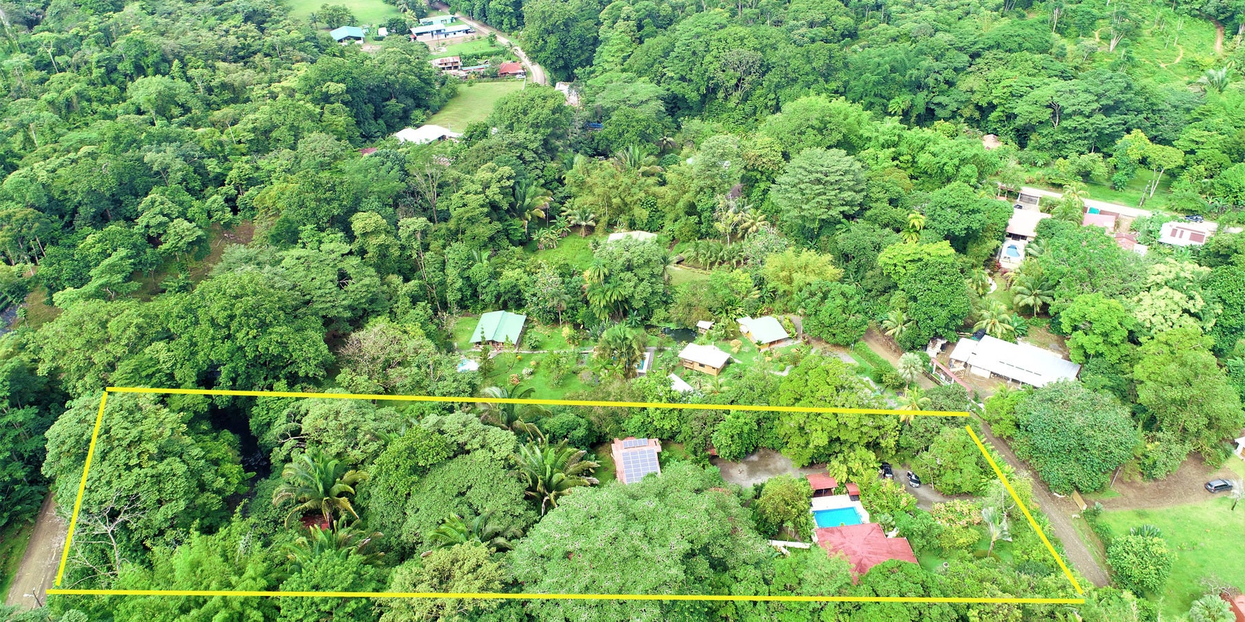 Riverfront jungle hotel centrally located Ojochal — foto 6 de 19